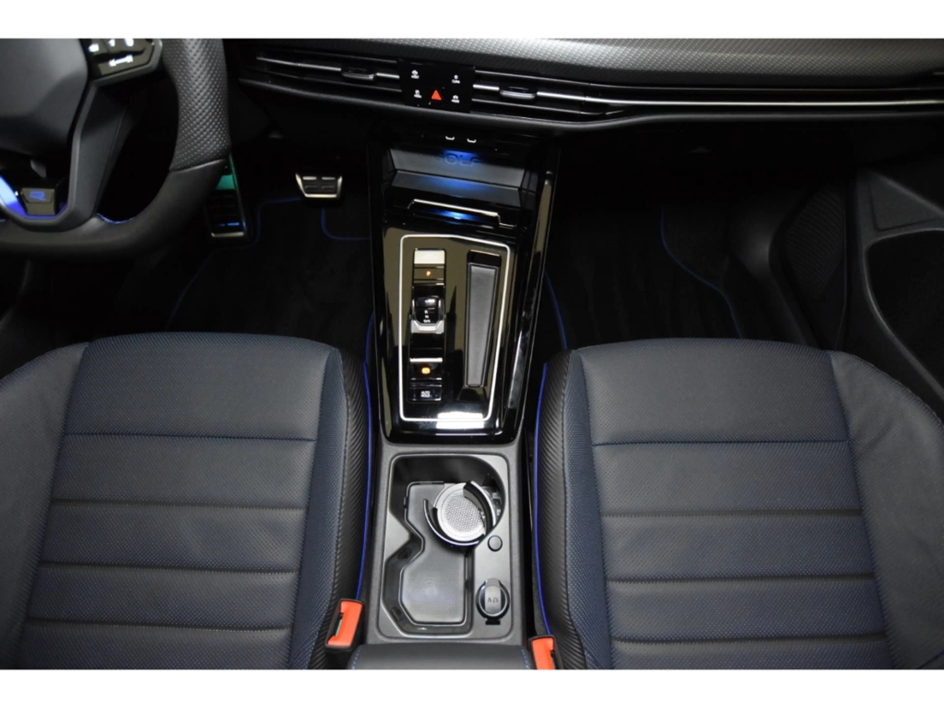 Volkswagen Golf R VIII R333 2.0TSI 4Motion DSG 186/333 Matrix Harman — photo 12