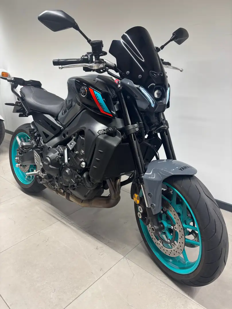 Yamaha MT-09 Gris - 2