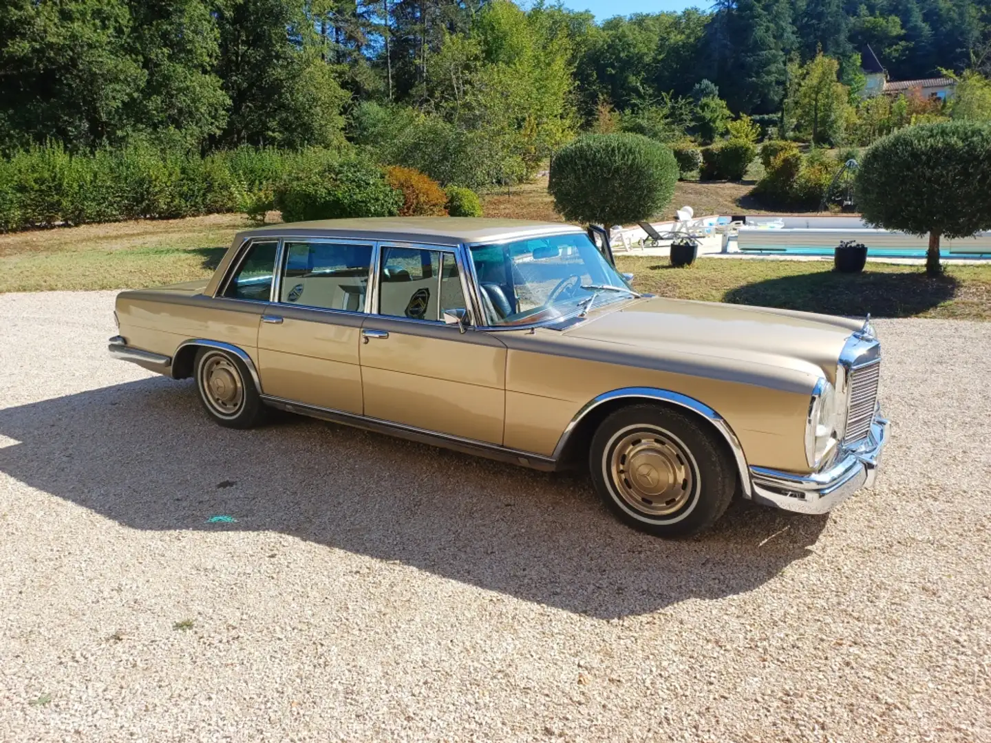 Mercedes-Benz 600 pullman Bronz - 1