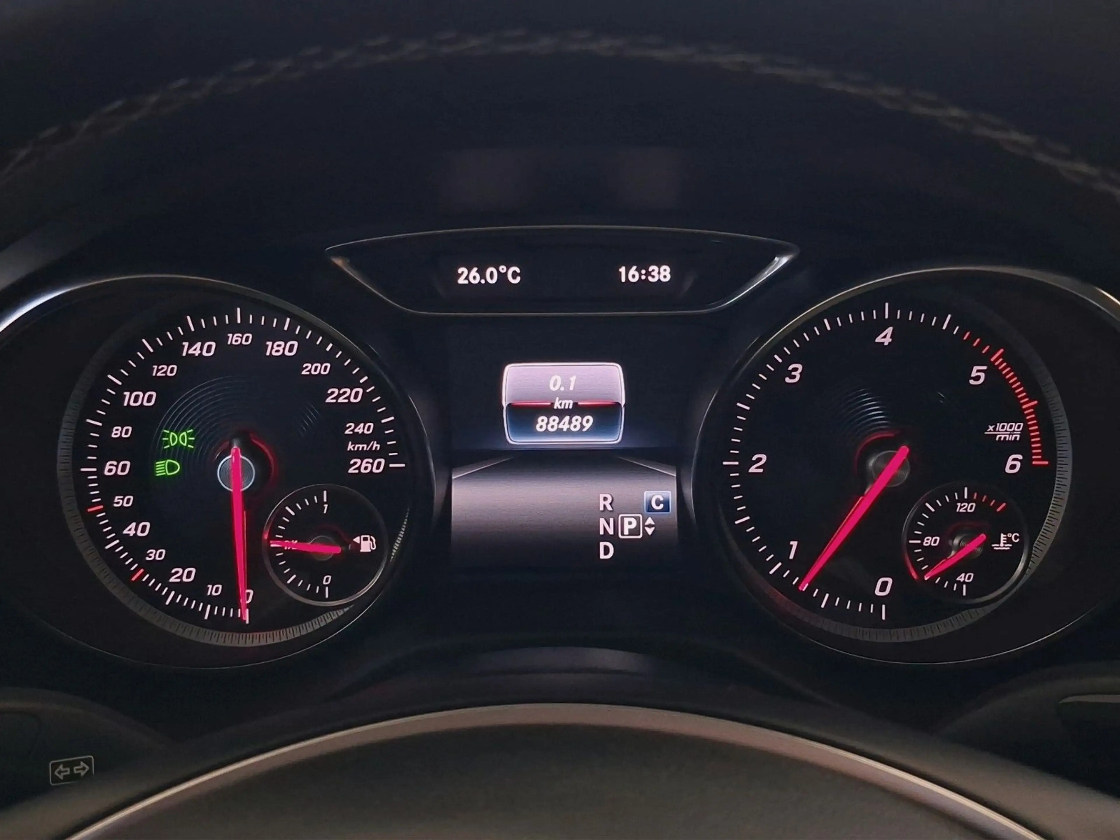 Mercedes-Benz GLA 220 CDI 4Matic Urban,Navi,Tempo,LED,Kamera — photo 15