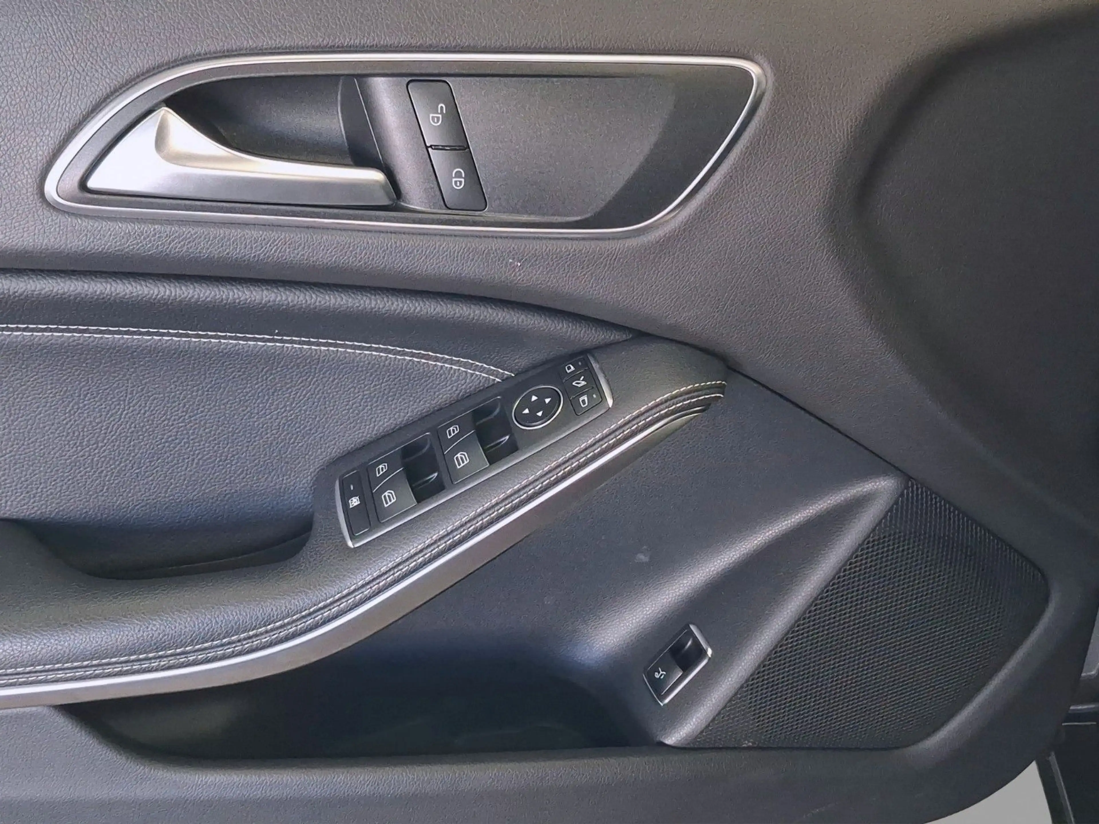 Mercedes-Benz GLA 220 CDI 4Matic Urban,Navi,Tempo,LED,Kamera — photo 11