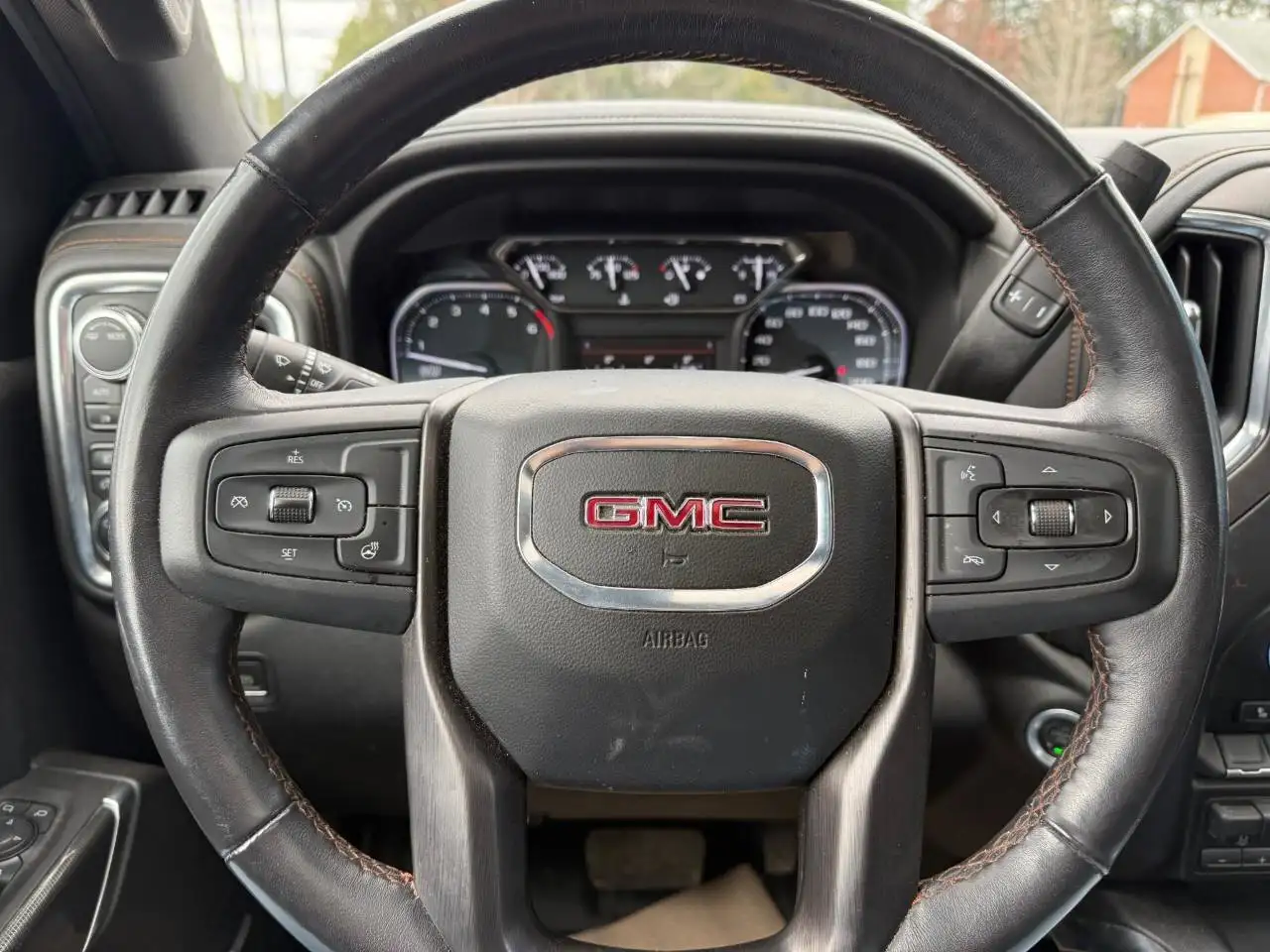 GMC Sierra 1500 снимка GMC Sierra 1500