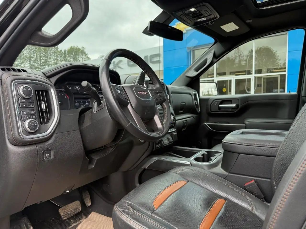 GMC Sierra 1500 снимка GMC Sierra 1500