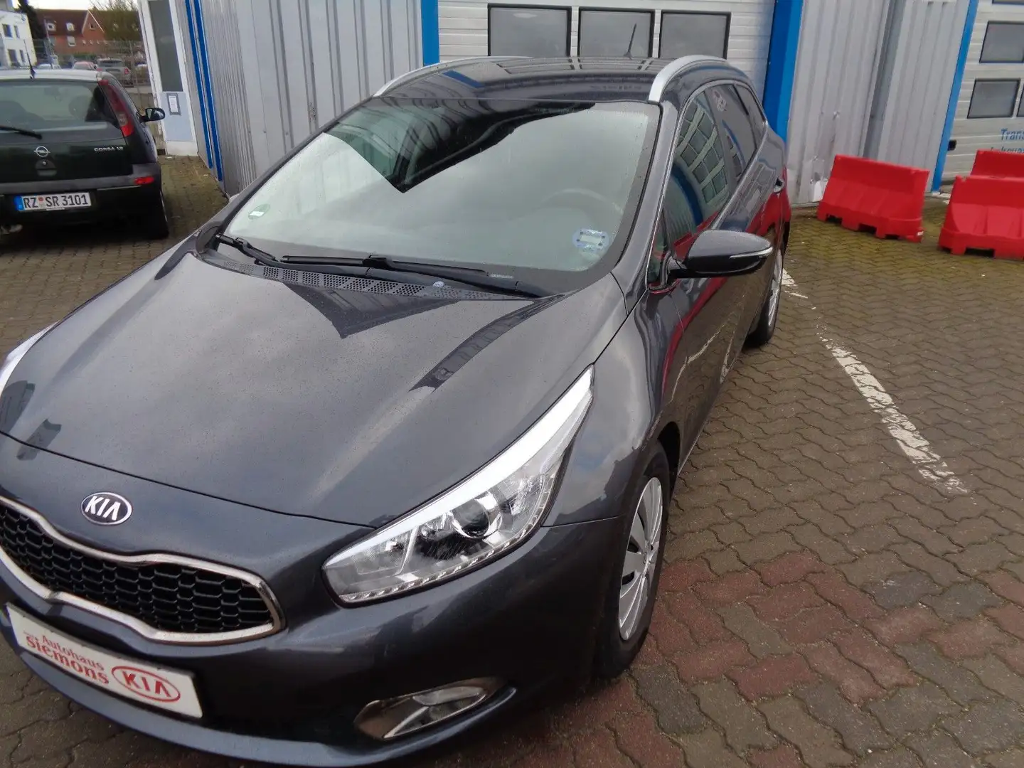Kia Ceed SW / cee'd SW 1.6 GDI  Sportswagon EU Grau - 2