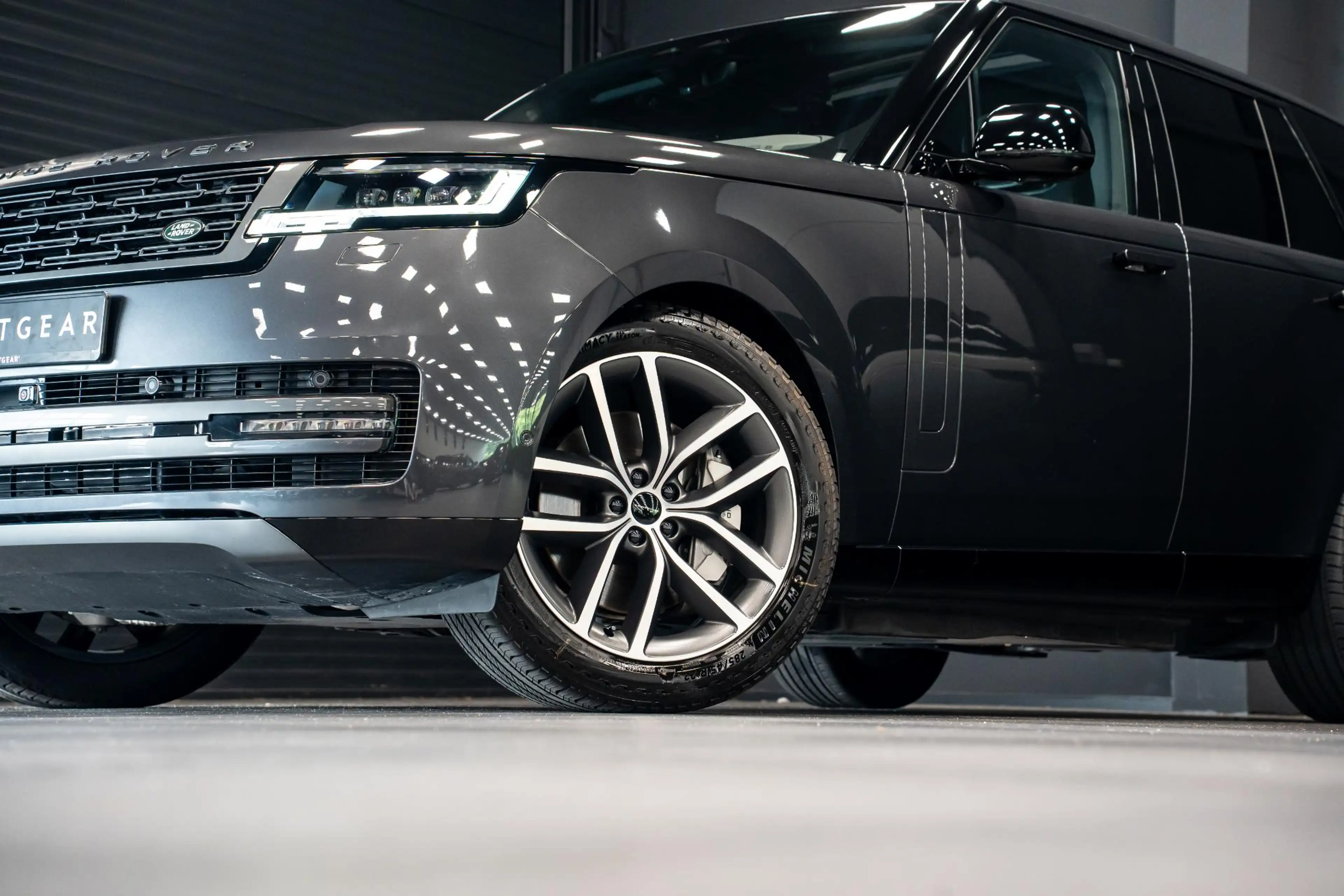 Land Rover Range Rover 3.0 P550e HSE PHEV *Meridian 3D Surround / Panoram — photo 8