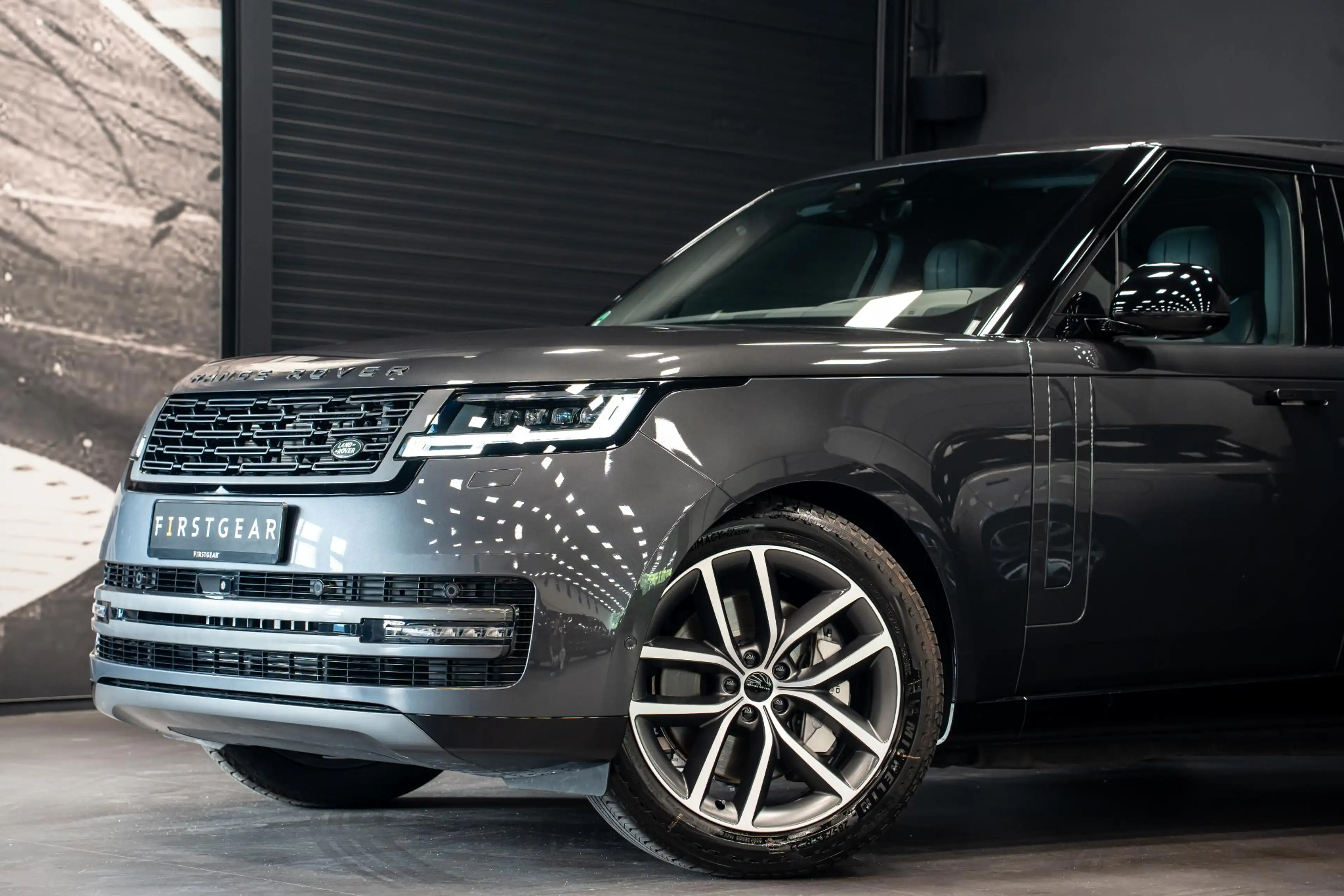 Land Rover Range Rover 3.0 P550e HSE PHEV *Meridian 3D Surround / Panoram — photo 4
