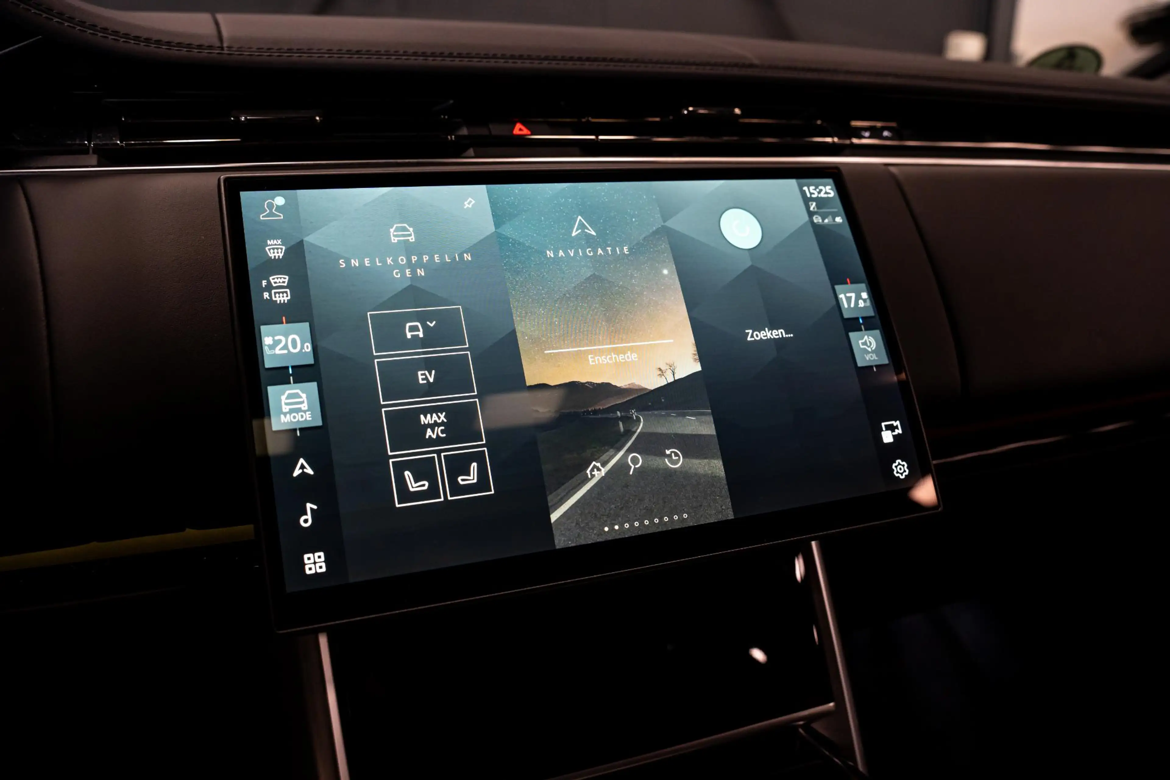 Land Rover Range Rover 3.0 P550e HSE PHEV *Meridian 3D Surround / Panoram — photo 36