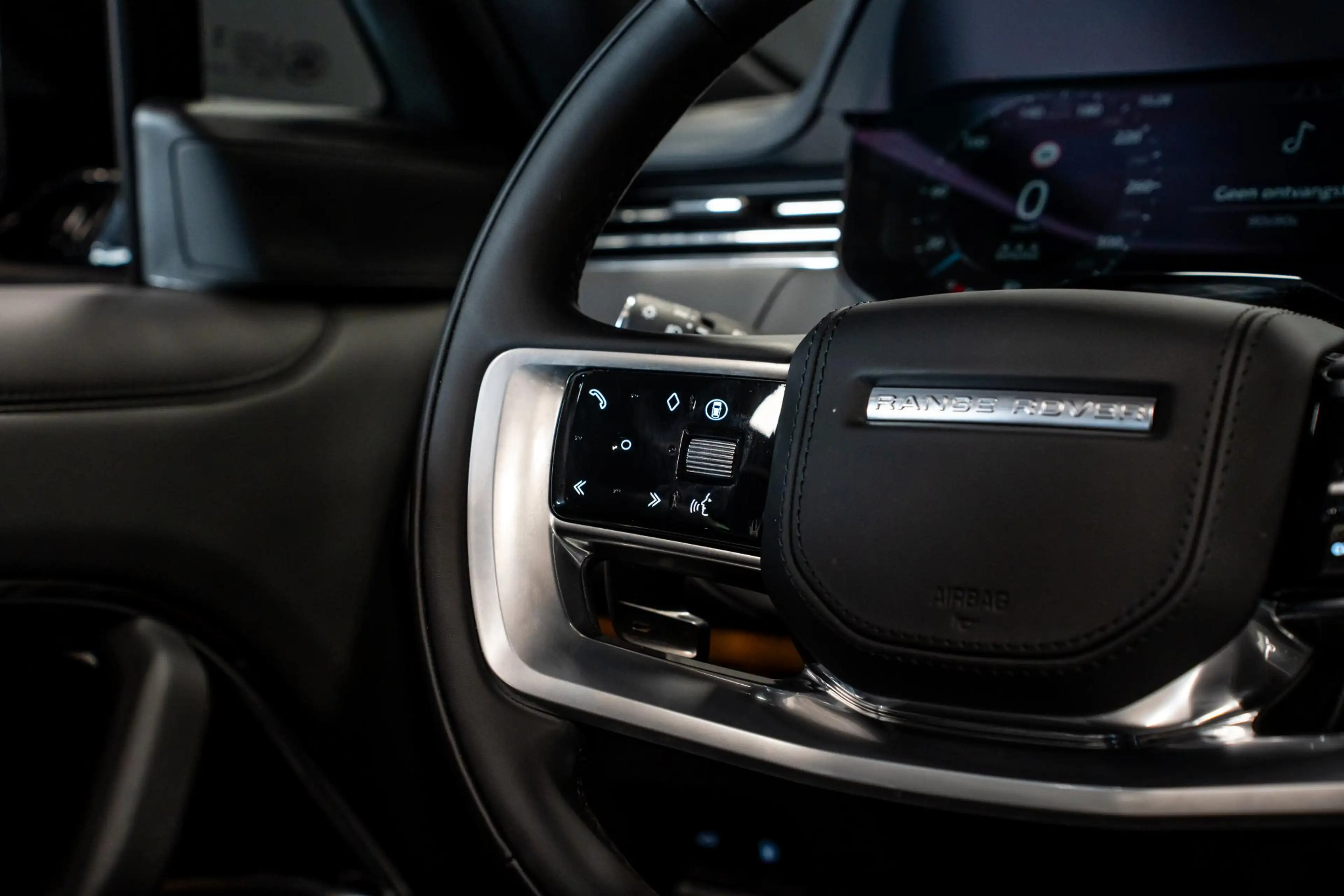 Land Rover Range Rover 3.0 P550e HSE PHEV *Meridian 3D Surround / Panoram — photo 26