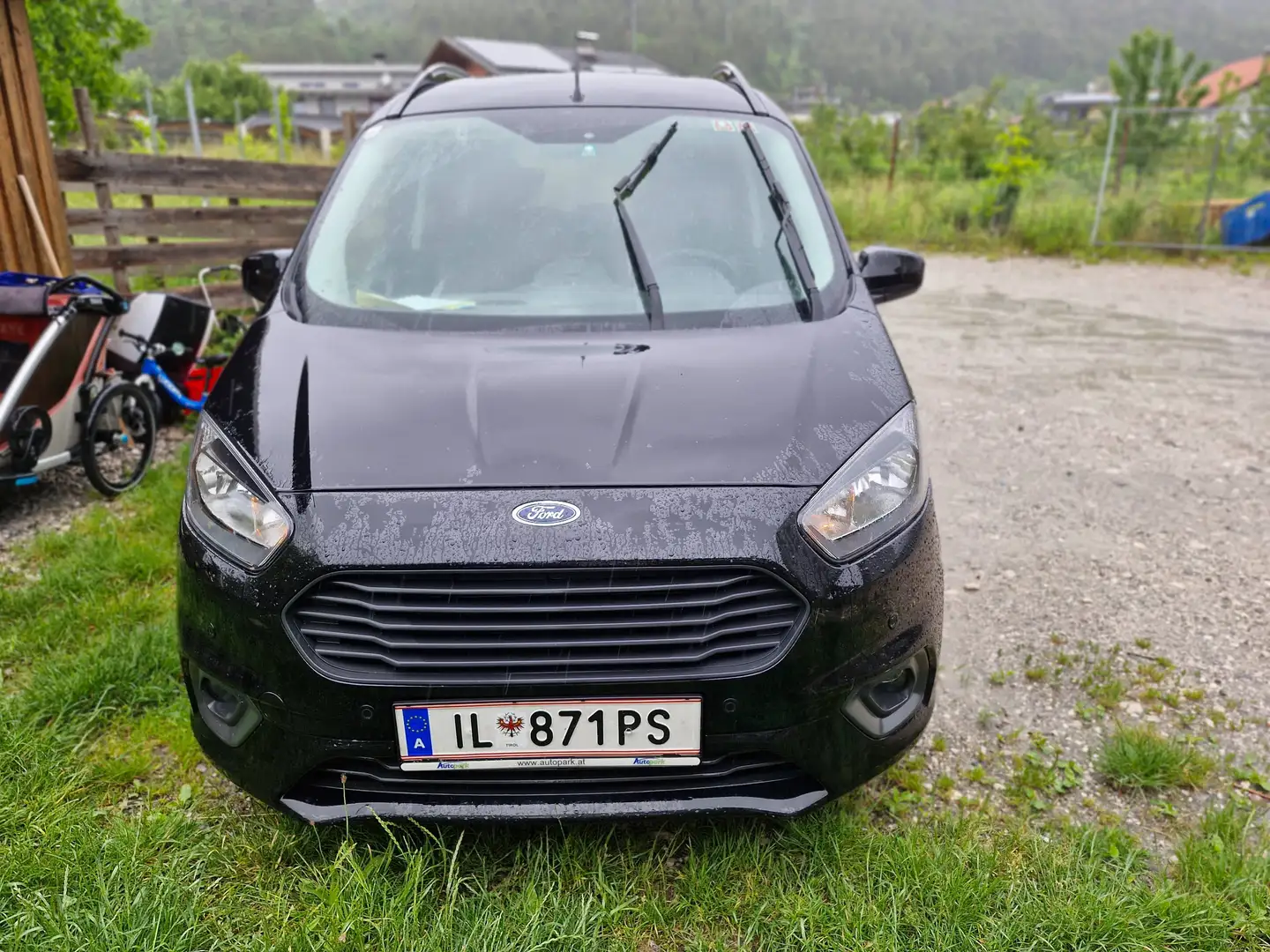 Ford Tourneo Courier Tourneo Courier 1,0 EcoBoost Trend Trend Schwarz - 2