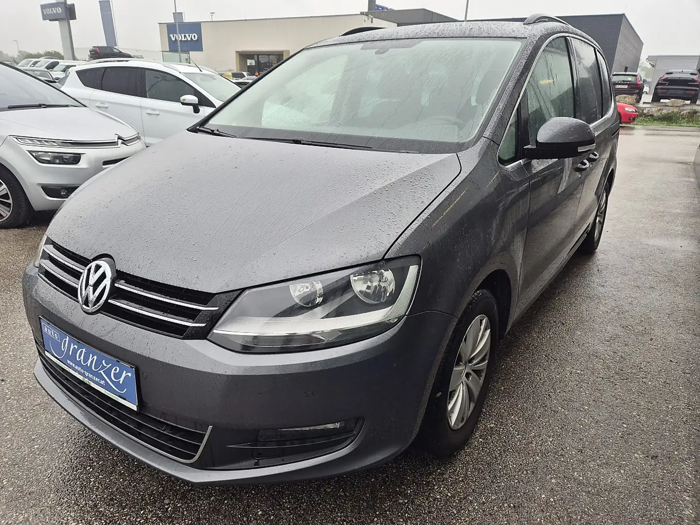 Volkswagen Sharan Comfortline BMT 2,0 TDI DPF 4Motion Grau - 2