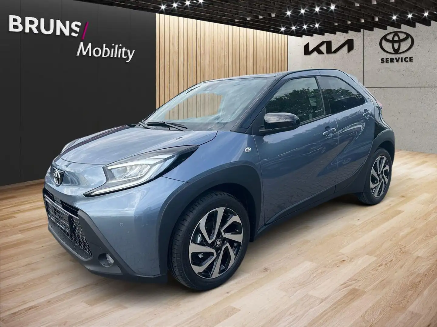 Toyota Aygo X 1,0 Pulse Kamera Android/Apple Grau - 2