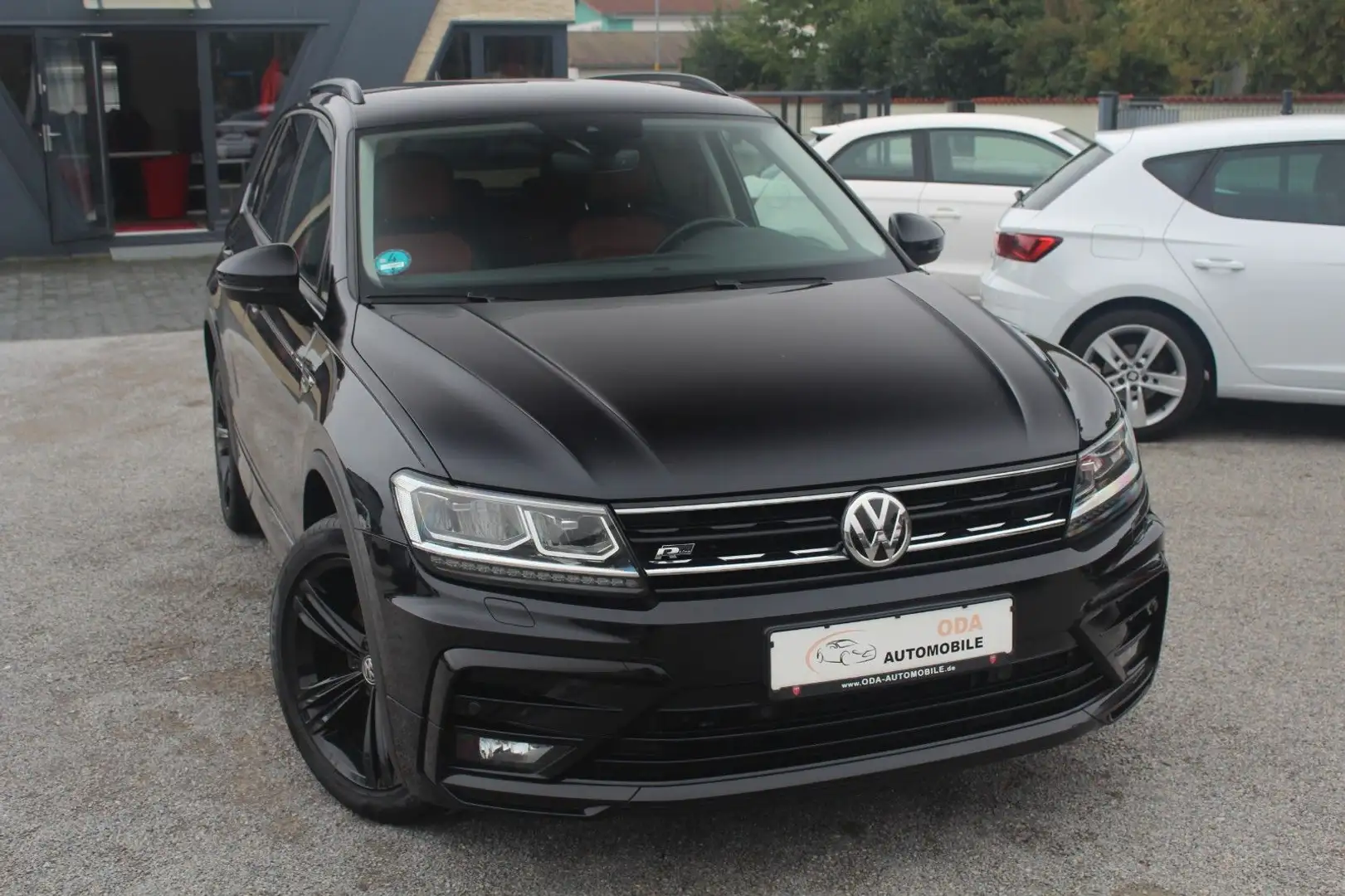 Volkswagen Tiguan Highline 4Motion=R-LINE=BLACK STYLE=ACC Schwarz - 1