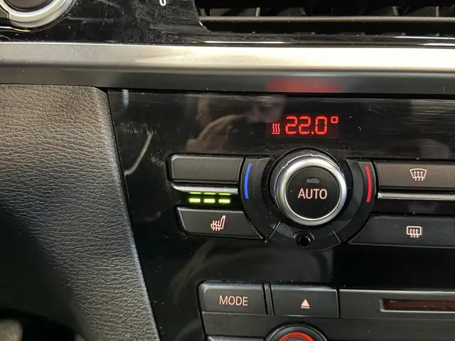 BMW X3 view 16