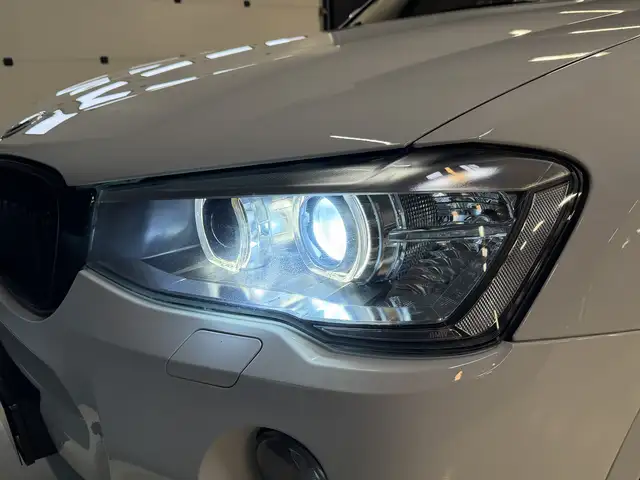 BMW X3 view 5