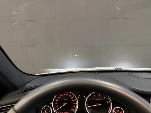 BMW X3 view 13