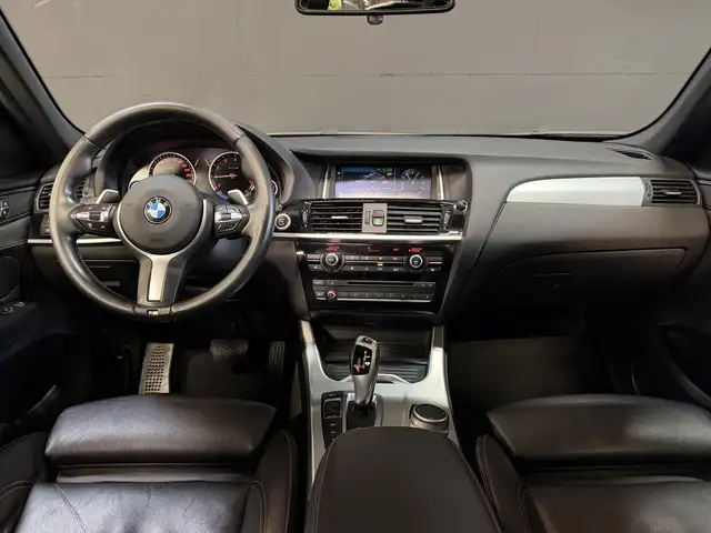 BMW X3 view 8