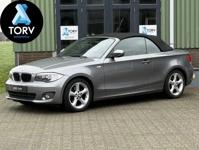 BMW 118 1-serie Cabrio 118i High Executive | Leder | Stoel
