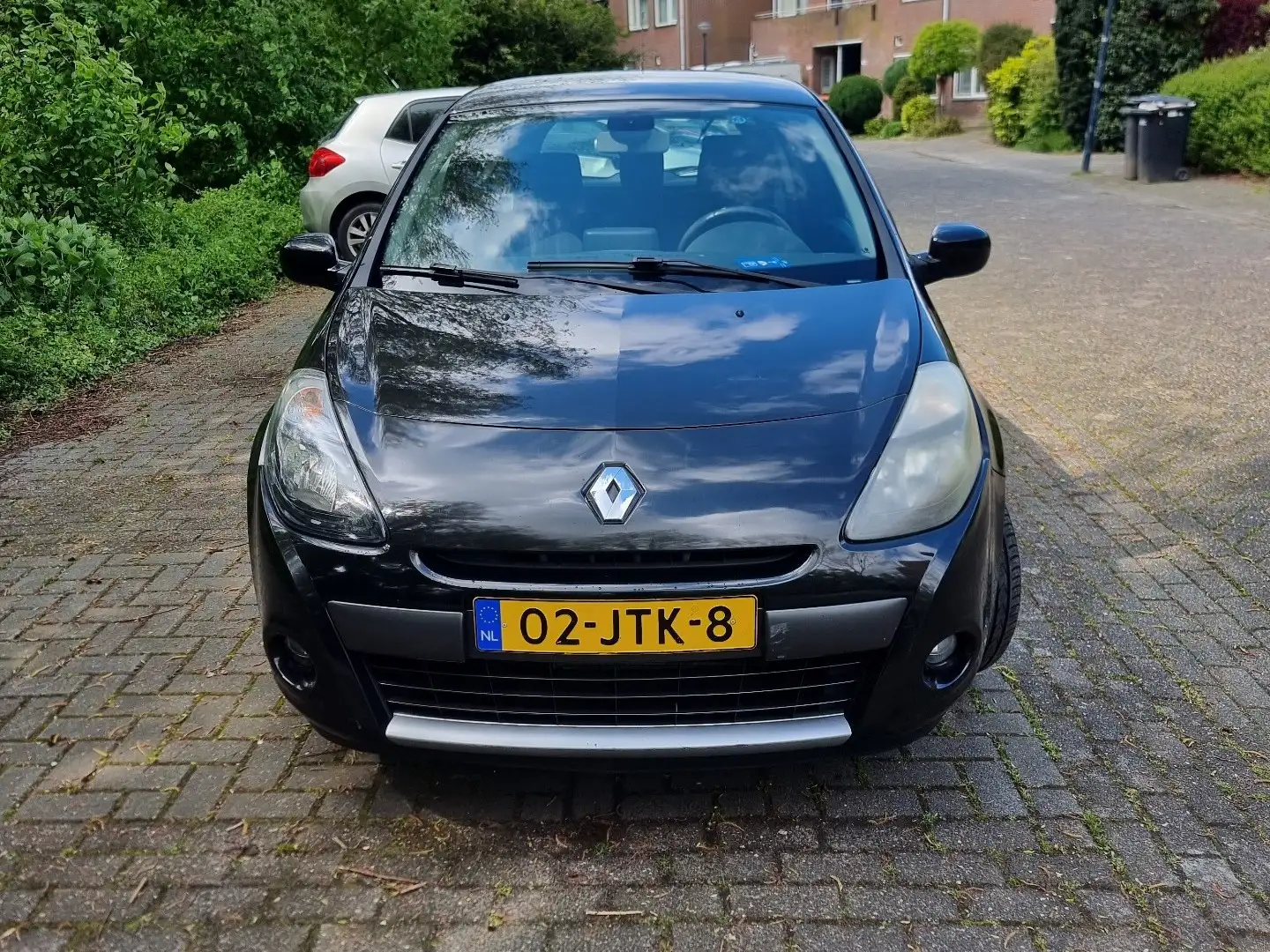 Renault Clio 1.2 Dynamique Zwart - 1