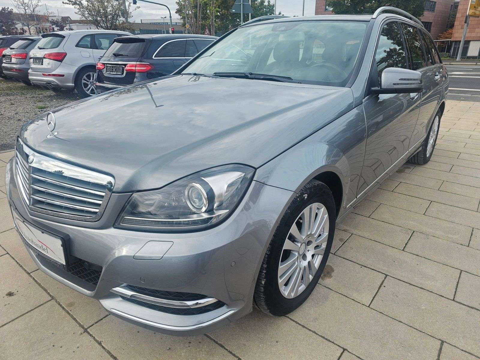 Second hand Mercedes Benz C-Class 200