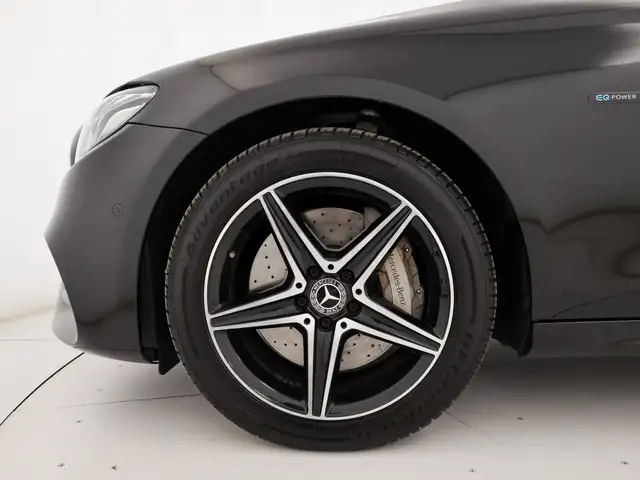 Mercedes-Benz E-Class view 7