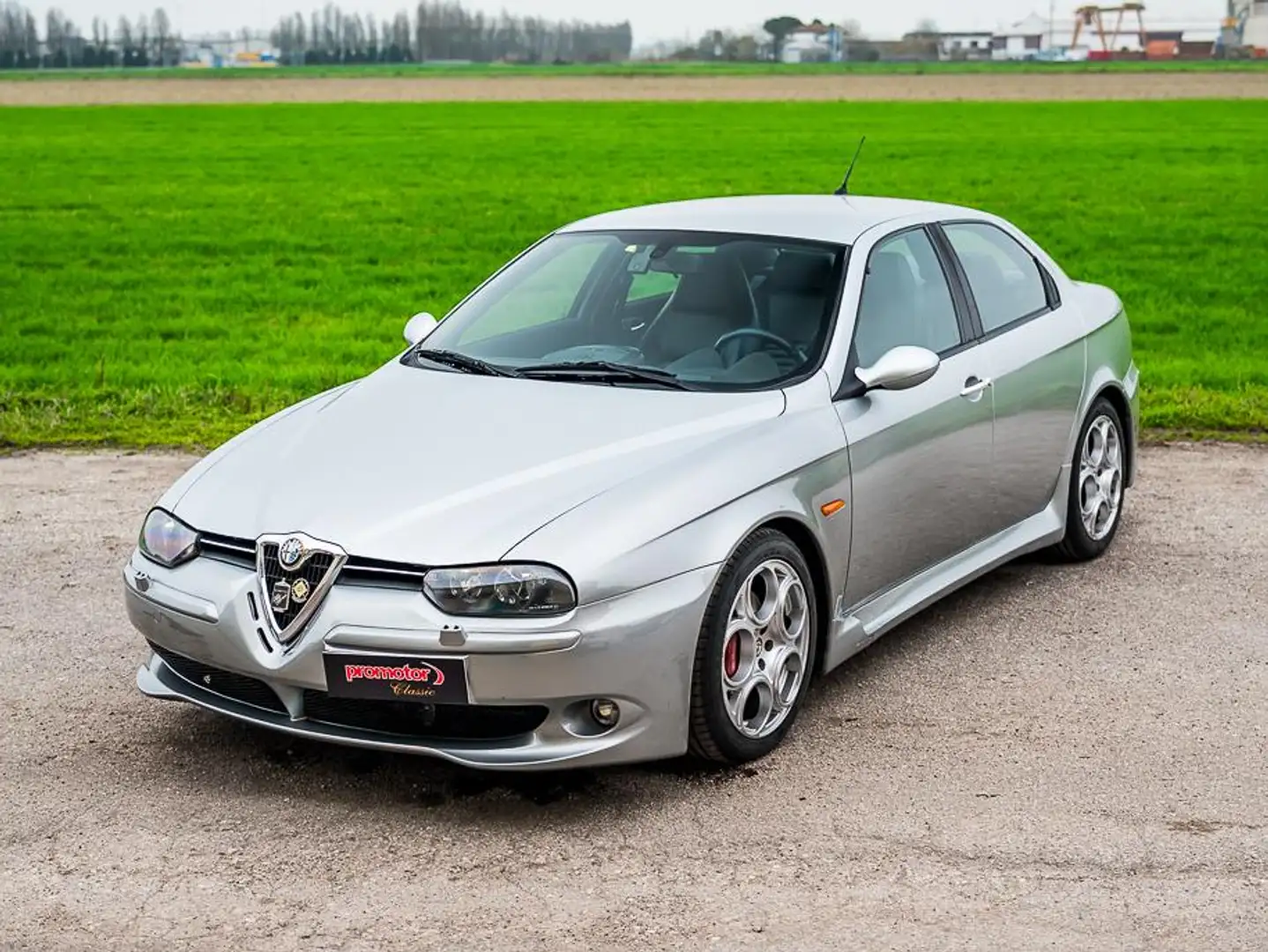 Alfa Romeo 156 GTA Silber - 2