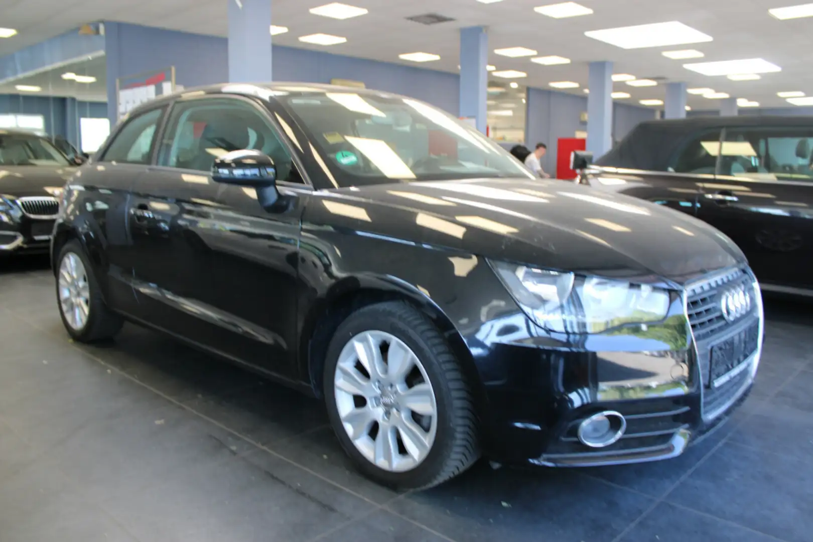 Audi A1 1.4 TFSI S tronic Ambition Schwarz - 1