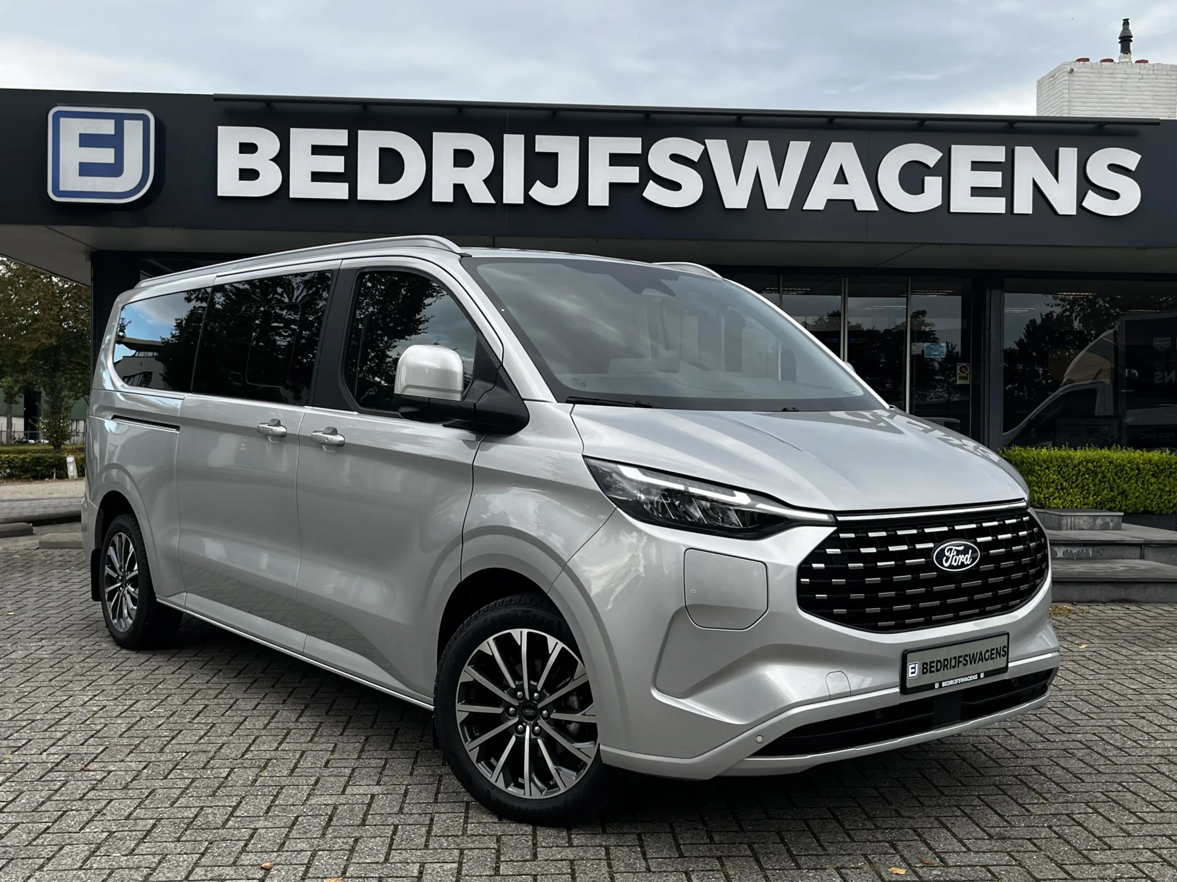 Ford Tourneo Custom 340 2.5 PHEV L2H1 Titanium X VIP Bus 8p. | FULL OP