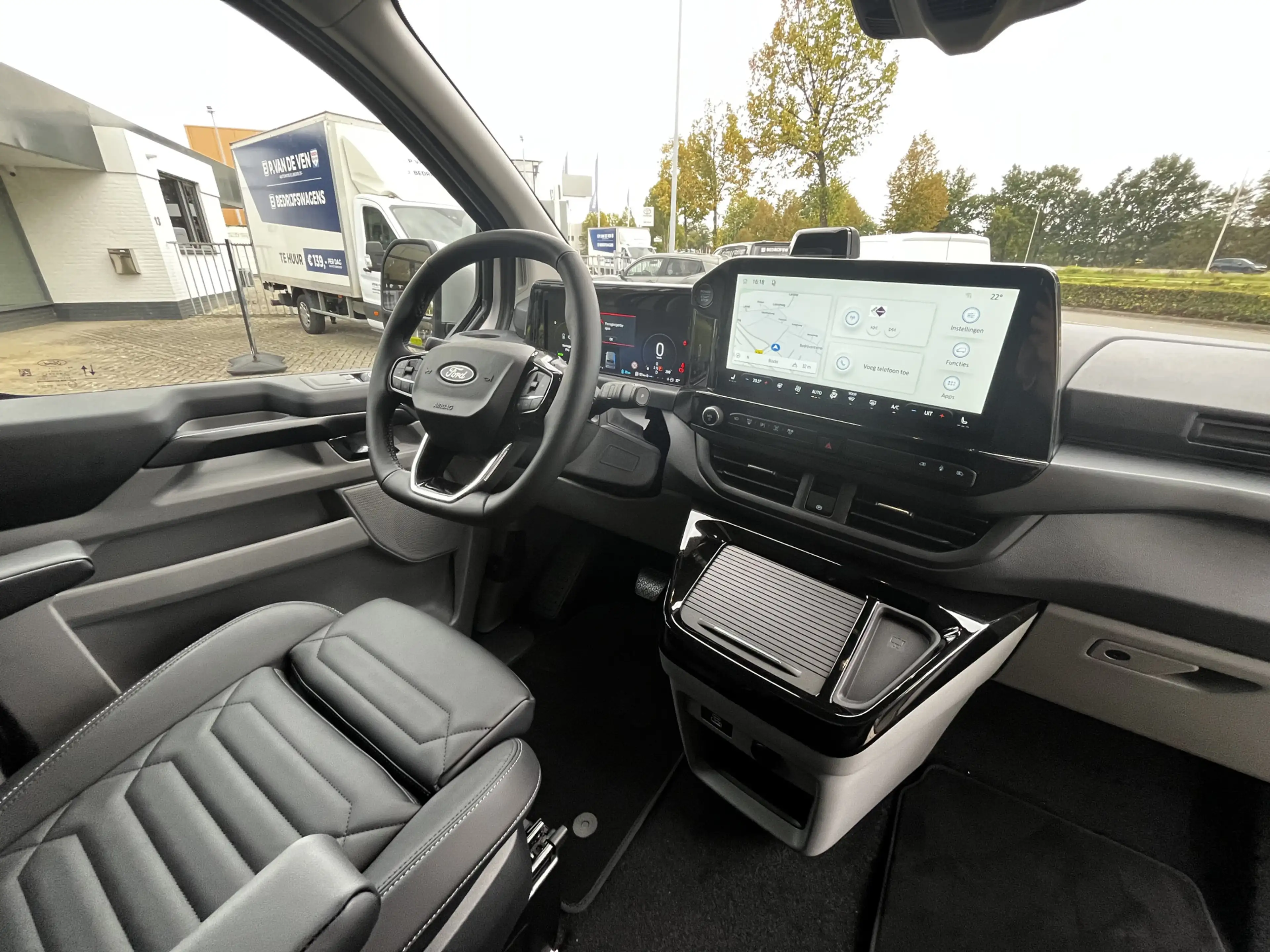 Ford Tourneo Custom 340 2.5 PHEV L2H1 Titanium X VIP Bus 8p. | FULL OP — photo 15