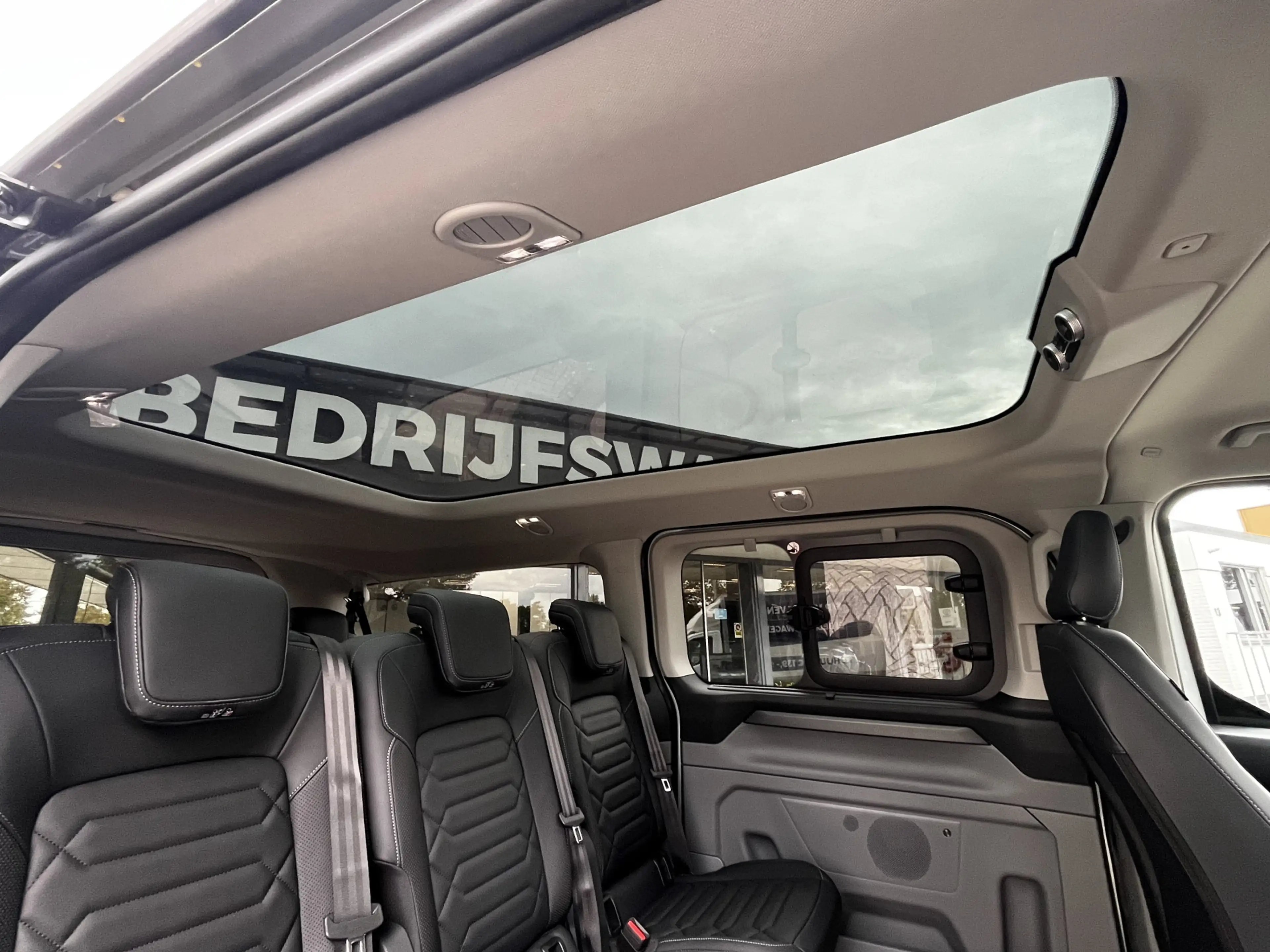 Ford Tourneo Custom 340 2.5 PHEV L2H1 Titanium X VIP Bus 8p. | FULL OP — photo 13