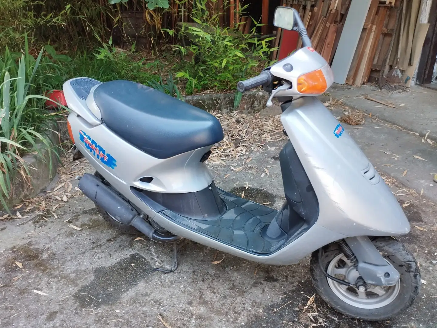 Aprilia Amico 50 SportLife Zilver - 1