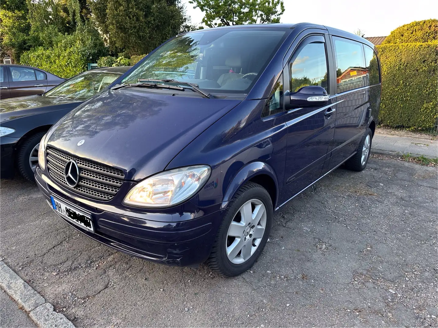Mercedes-Benz Viano Fun 2.0 CDI W639 WoMo! AHK SHZ Klima TÜV&Ölw neu Blau - 1