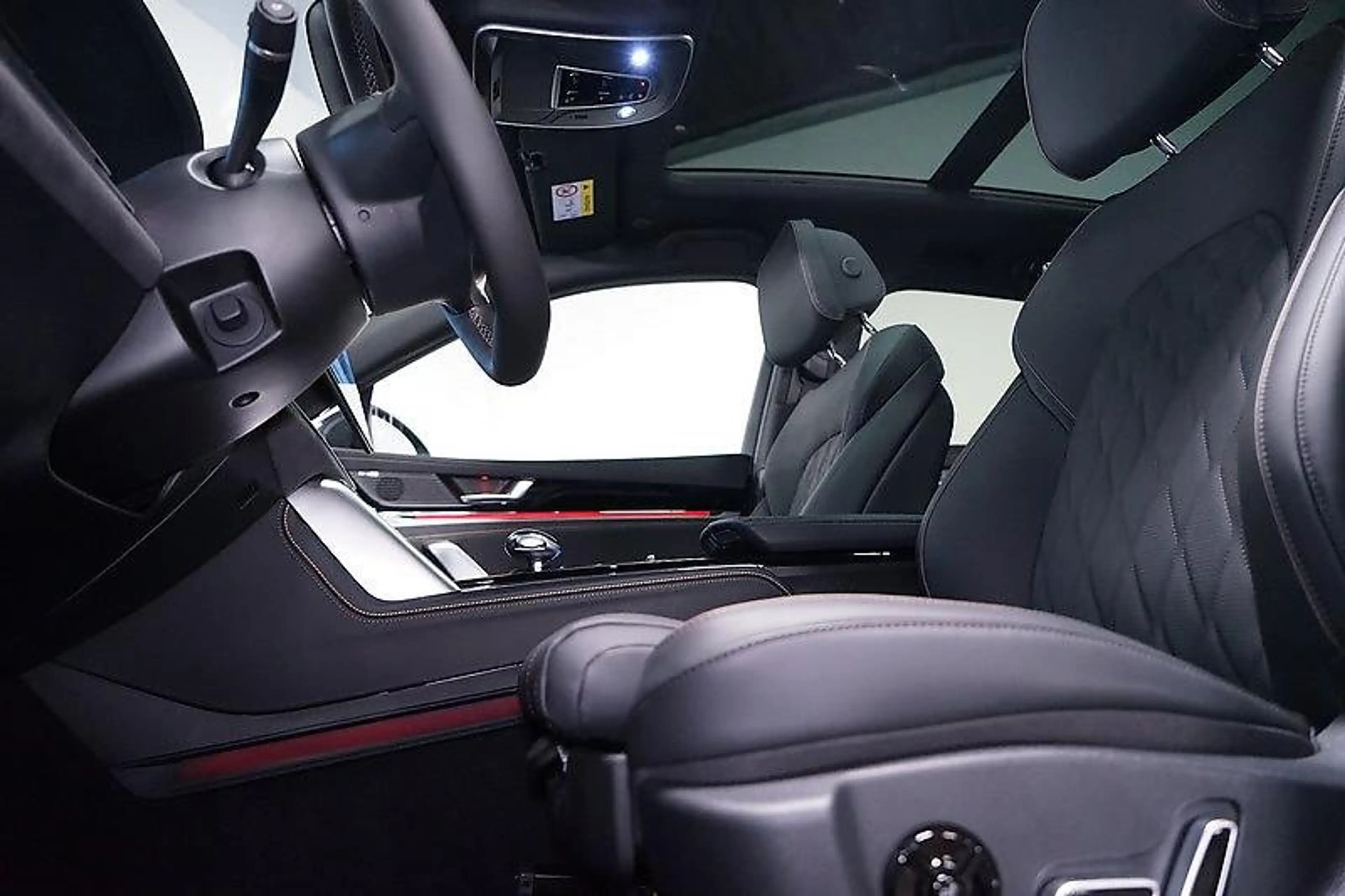 BYD Tang Flagship 108.8 kWh AWD Lagerfahrzeug — photo 4