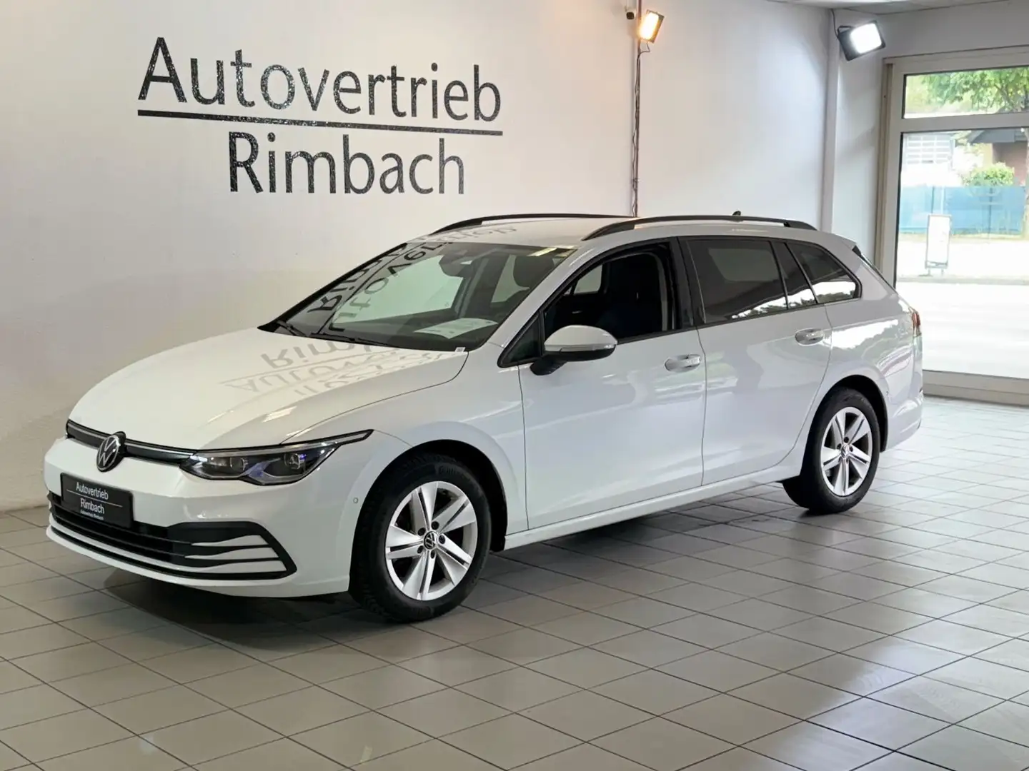 Volkswagen Golf 1.5 TSI Life Variant Weiß - 1