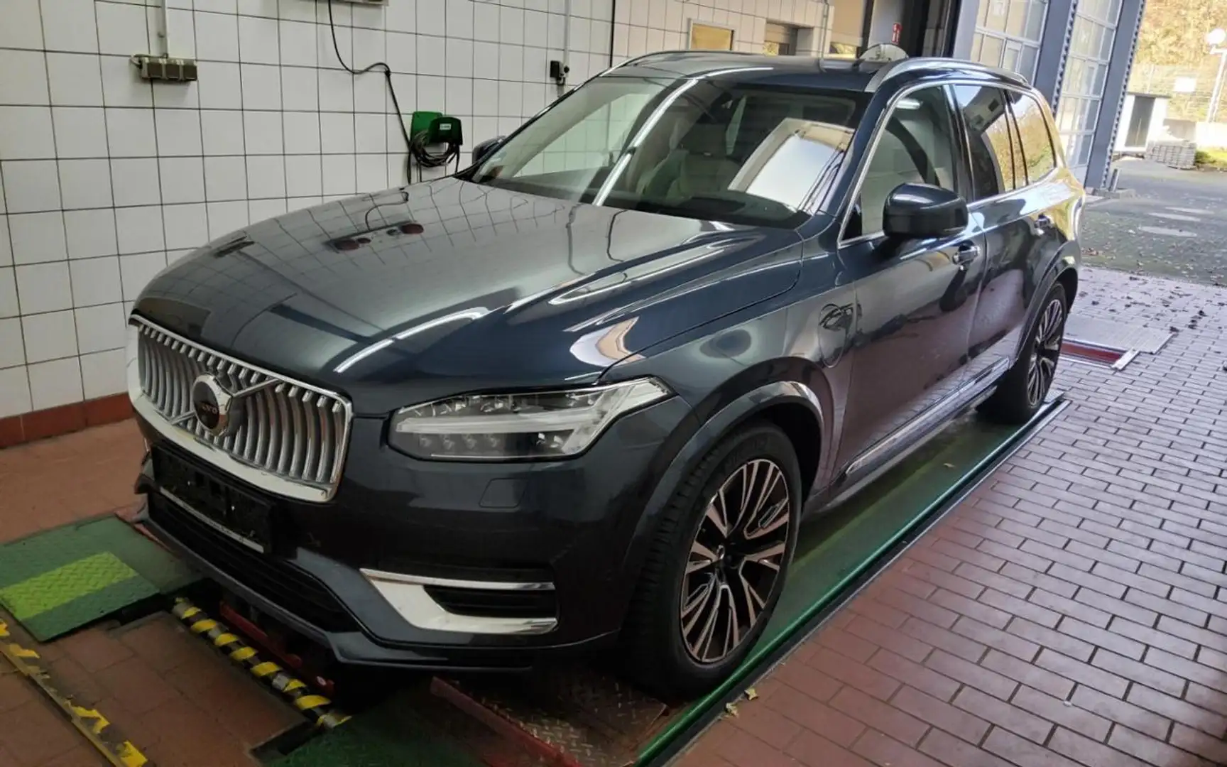 Volvo XC90 T8 AWD Ultimate Bright+360°+WINTERPAK+PANO+ Blau - 2