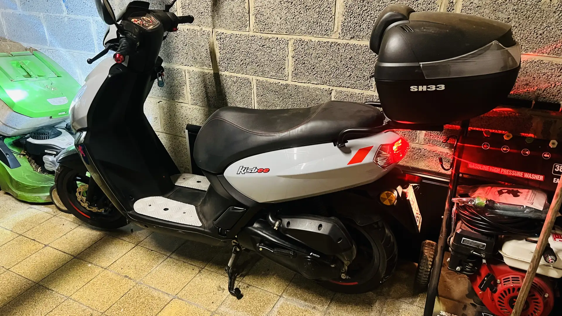 Peugeot Kisbee 49cm cube - 2