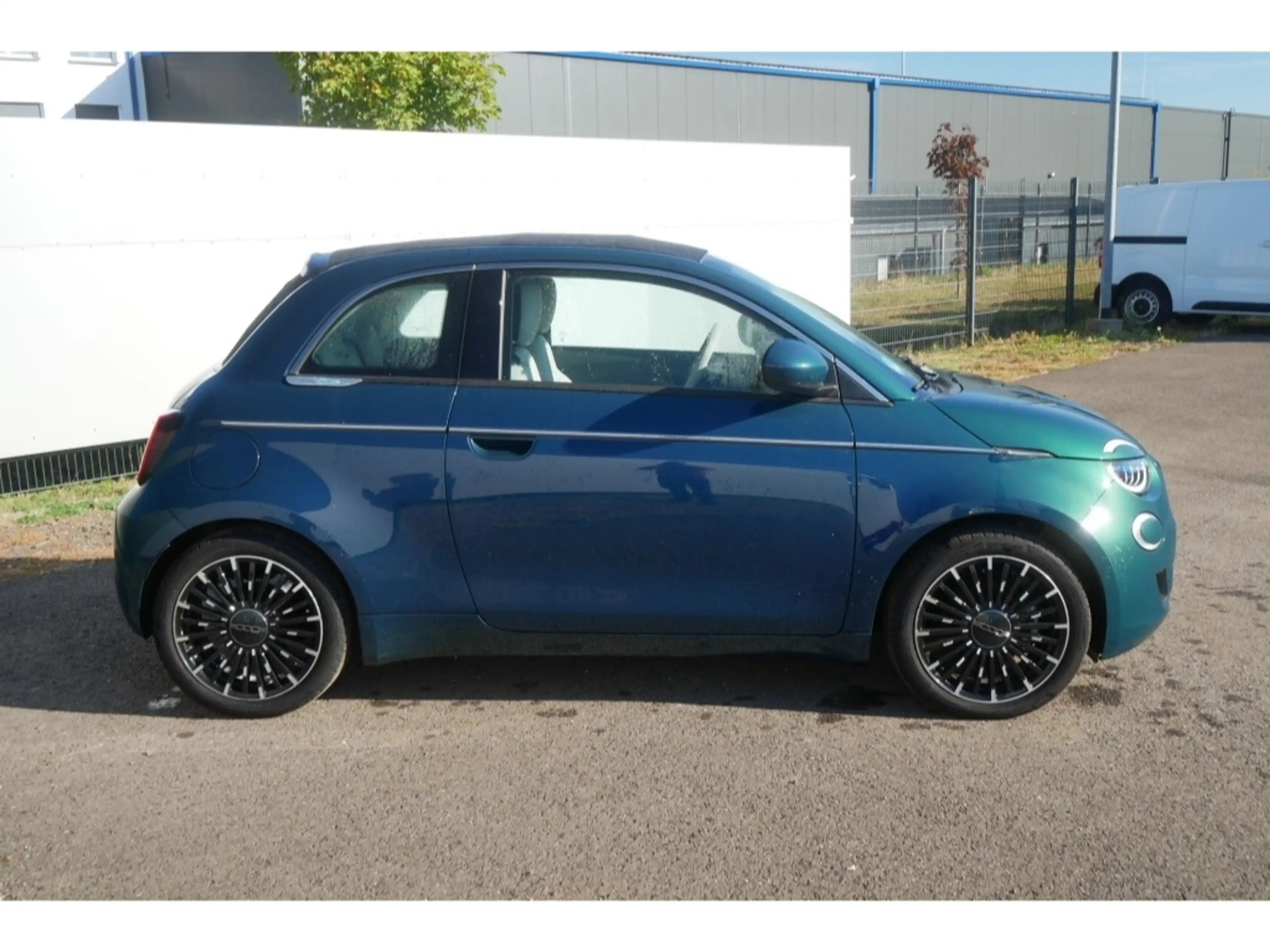 Fiat 500e BY BOCELLI AT 42 Kwh 118PS LED NAVI WINTER — photo 2