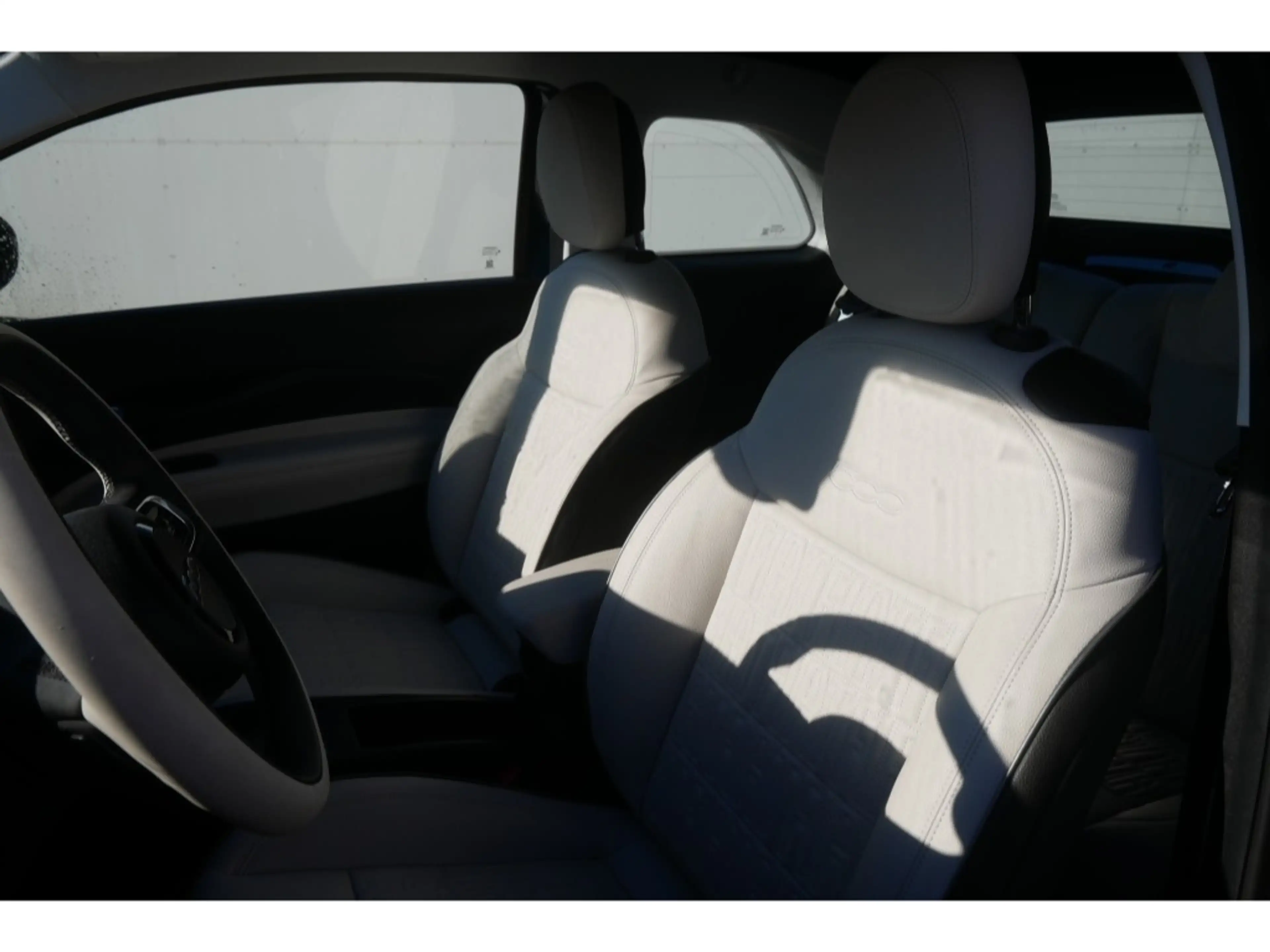 Fiat 500e BY BOCELLI AT 42 Kwh 118PS LED NAVI WINTER — photo 10