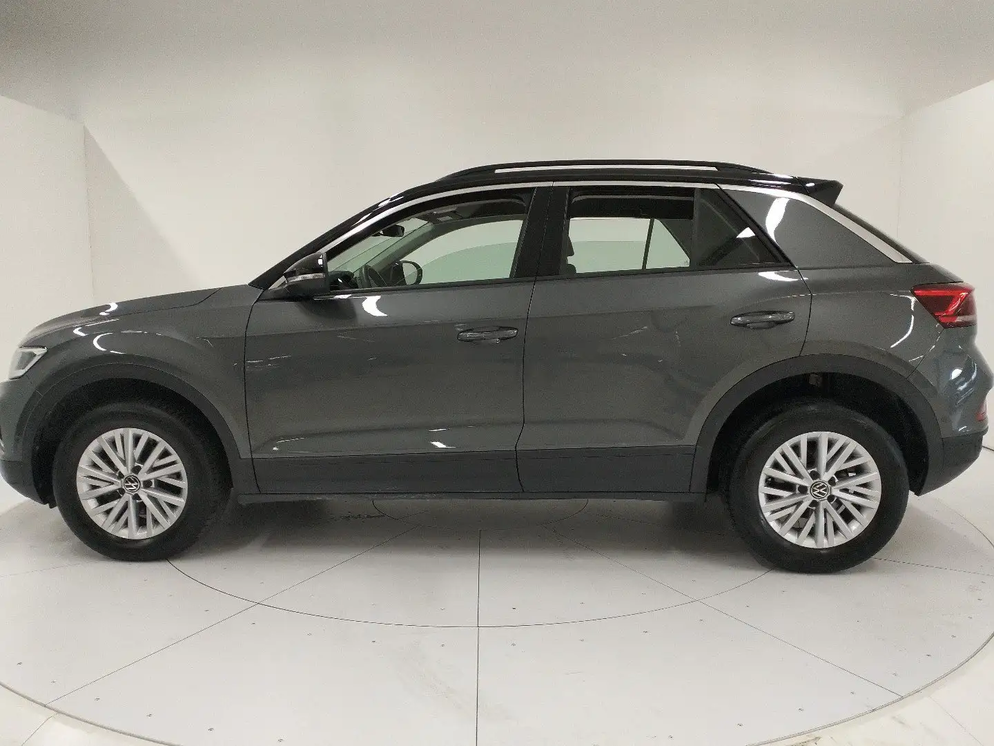 Volkswagen T-Roc 1.5 TSI ACT DSG Life - 2