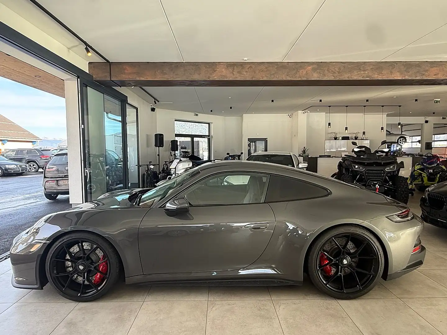 Porsche 911 Carrera Coupe GT3 Touring Grau - 2