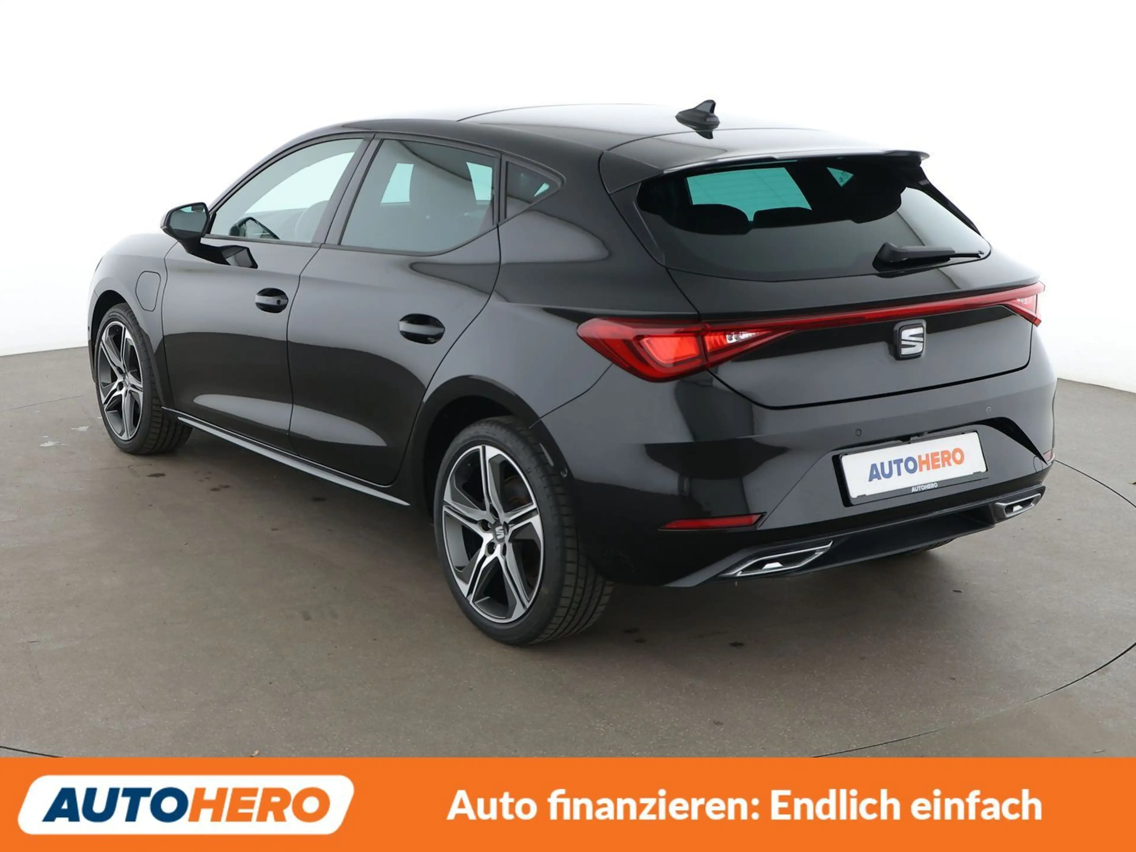 SEAT Leon e-Hybrid 1.4 TSI e-HYBRID FR Plus Aut.*NAVI*LED*TEMPO*CAM* — photo 4