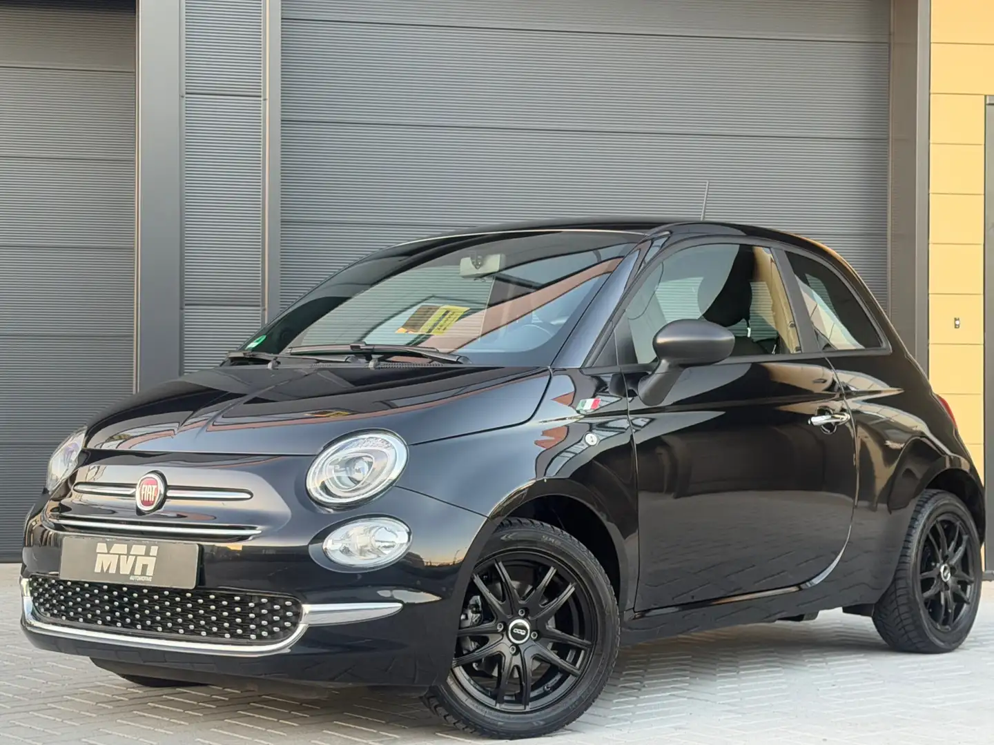 Fiat 500 1.0 Hybrid 2024 - Black on Black - Nieuw - 15000 K Zwart - 1