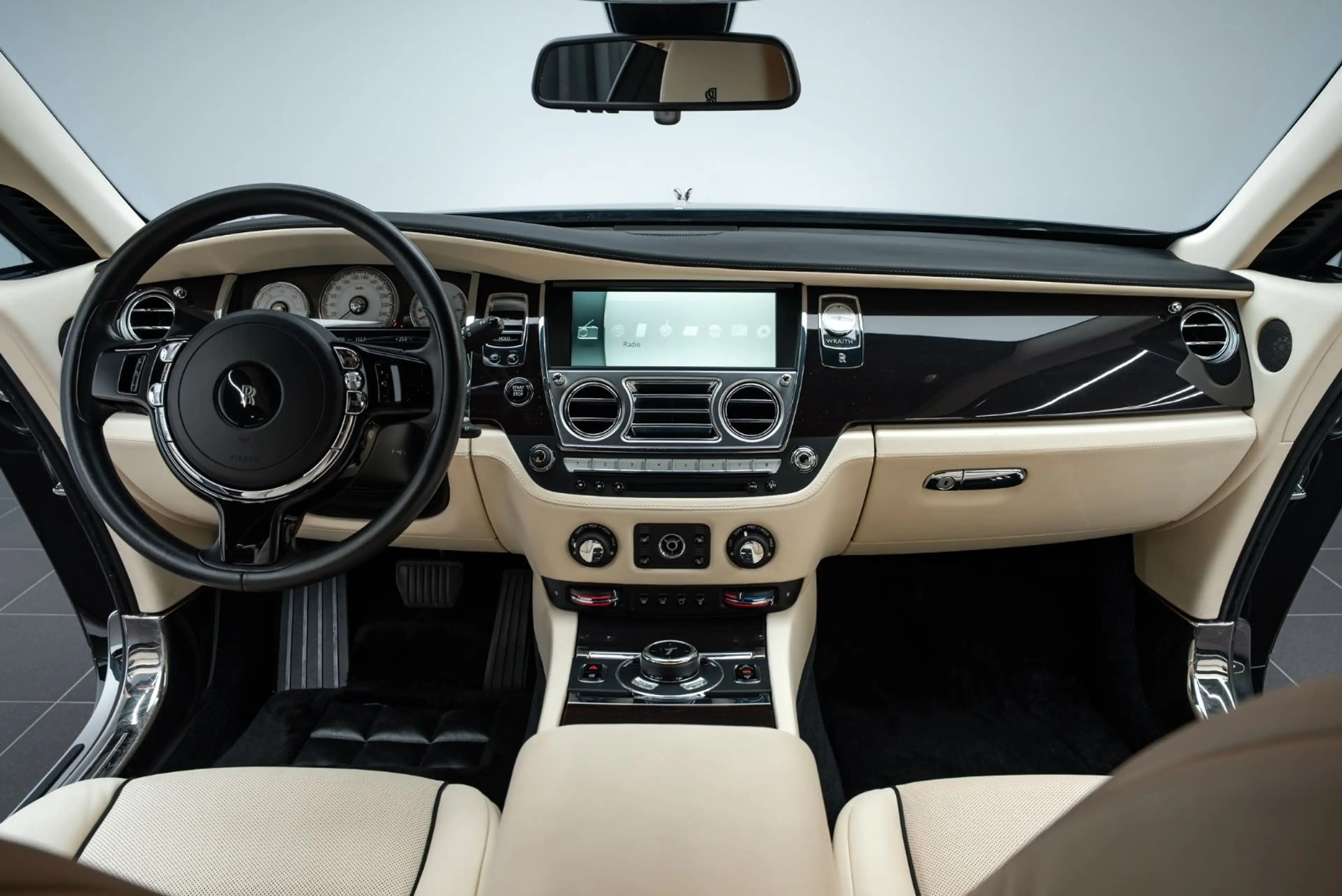 Rolls-Royce Wraith BESPOKE AUDIO/SHOOTING STAR/DRIVER ASSI 3 — photo 14