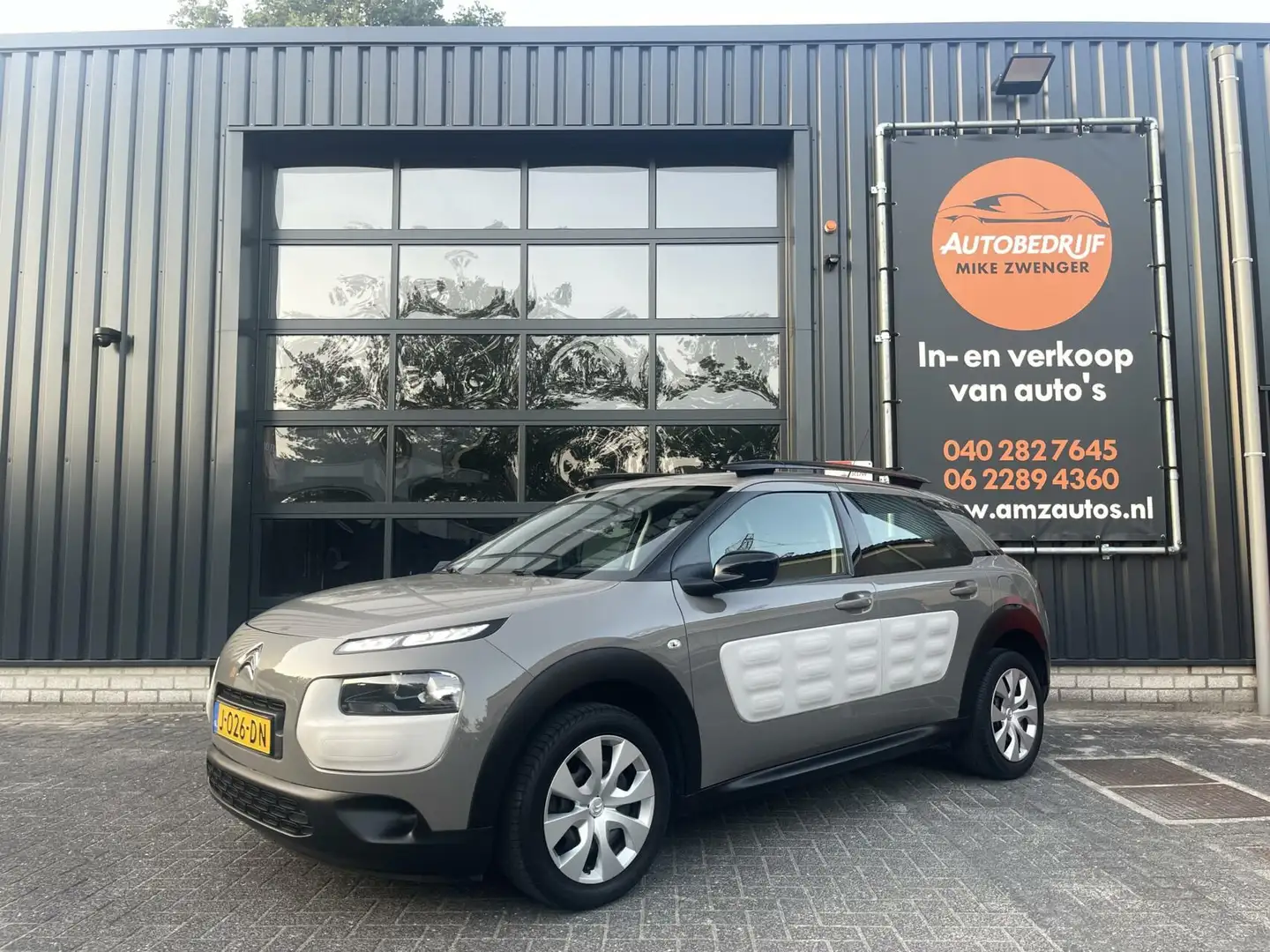 Citroen C4 Cactus 1.2 VTi Shine CAMERA|TREKHAAK|AIRCO|LED|PARKEERSEN Brun - 1