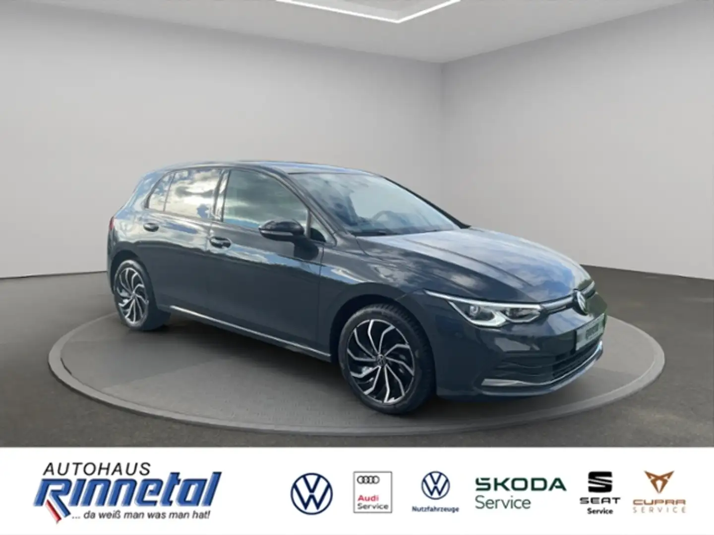 Volkswagen Golf VIII 1.5 TSI OPF Active PANO+MATRIX LED+NAVI+PARK Silber - 2