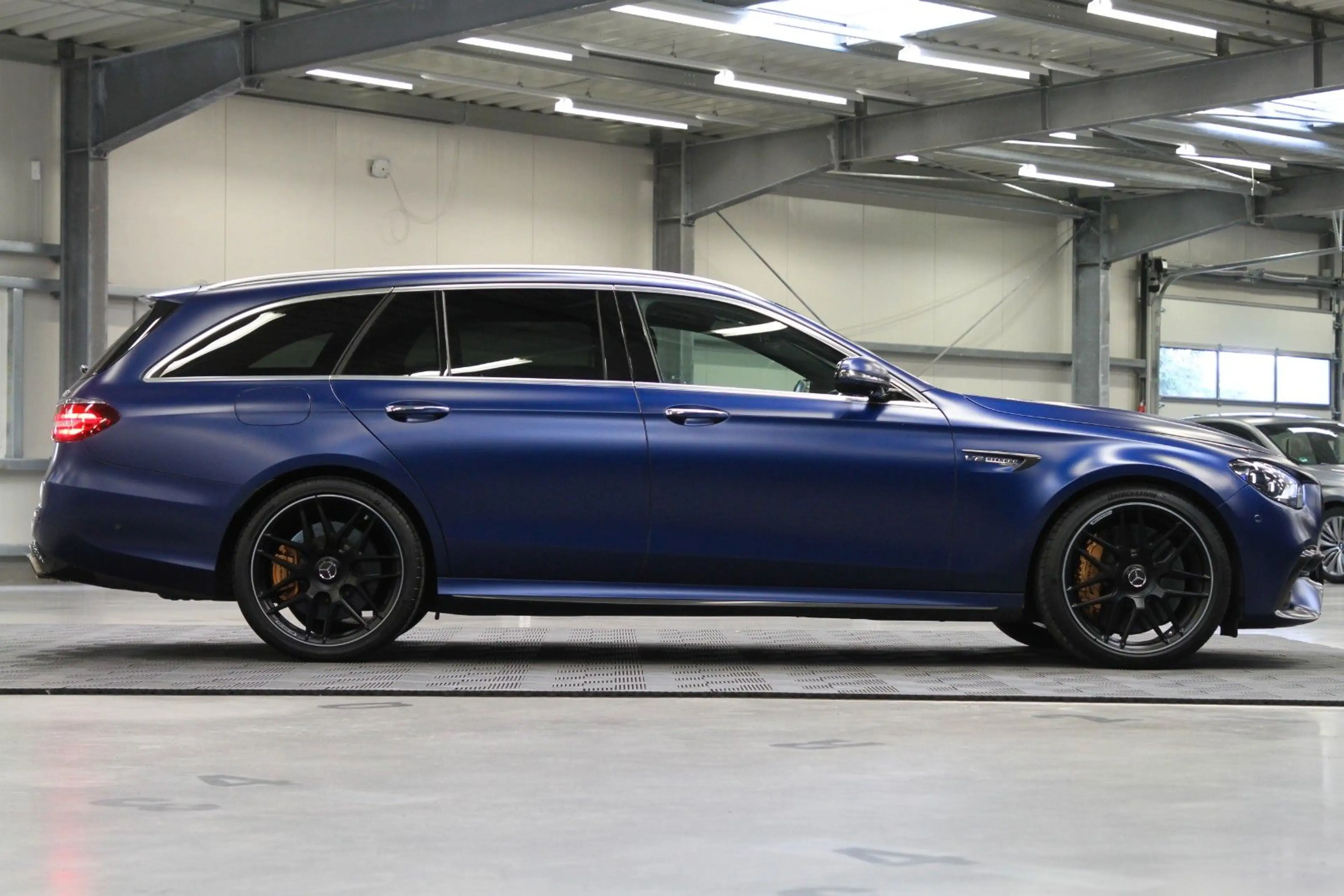 Mercedes-Benz E 63 AMG E 63 S AMG BRABUS B700 Keramik Hud Burmester Sp — photo 13