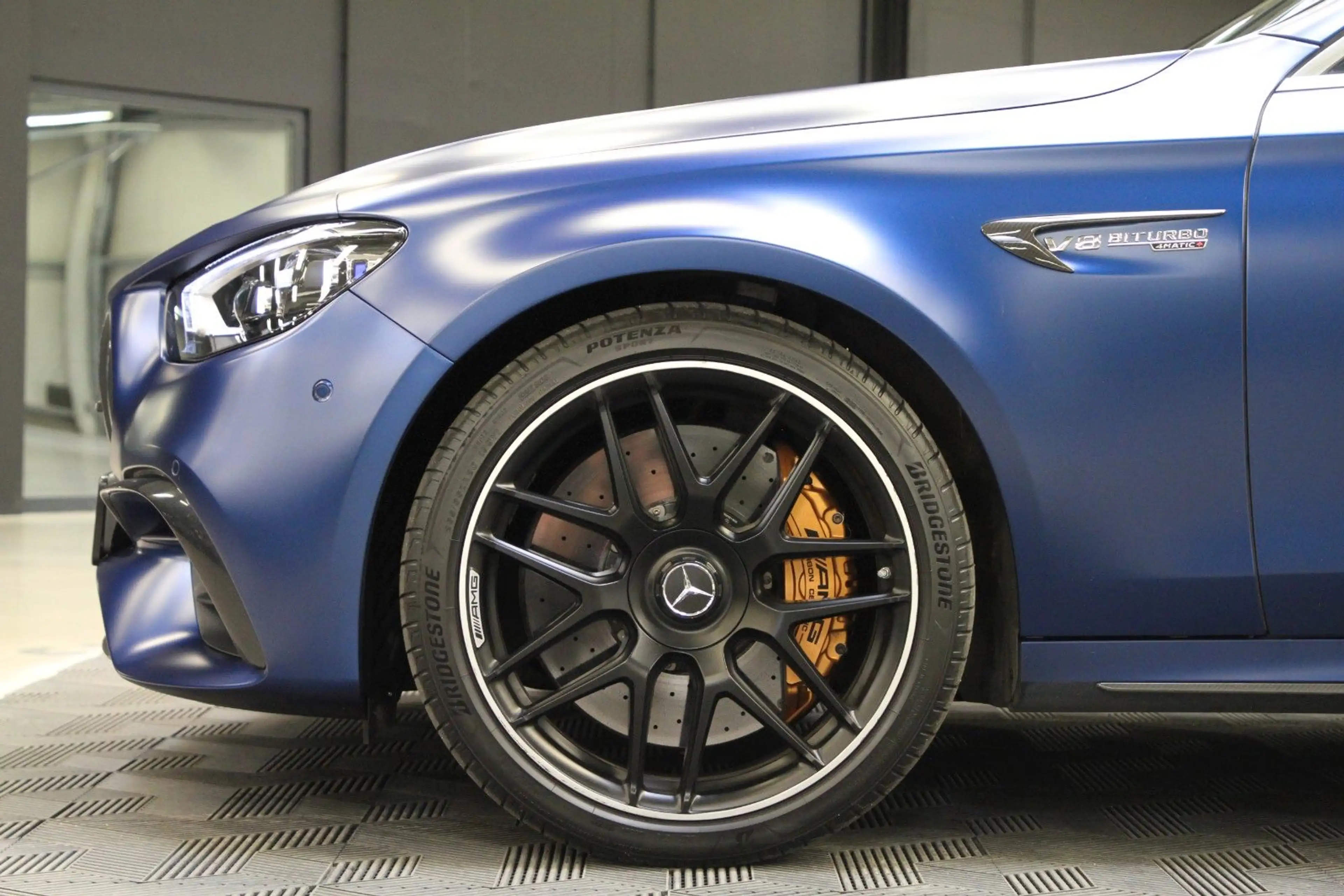 Mercedes-Benz E 63 AMG E 63 S AMG BRABUS B700 Keramik Hud Burmester Sp — photo 7