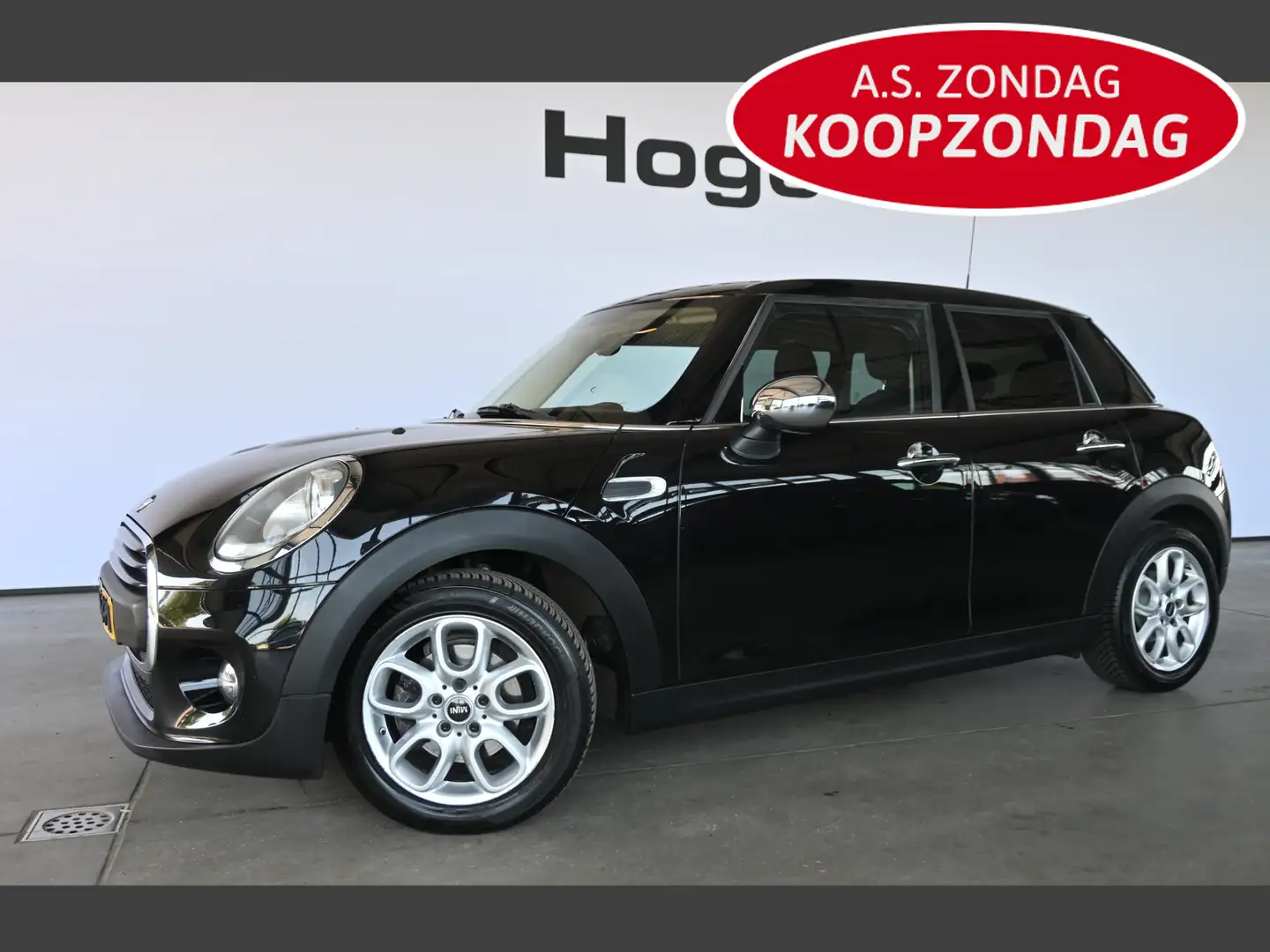 MINI One Mini 1.2 Business Airco Navigatie Cruise Control R Zwart - 1