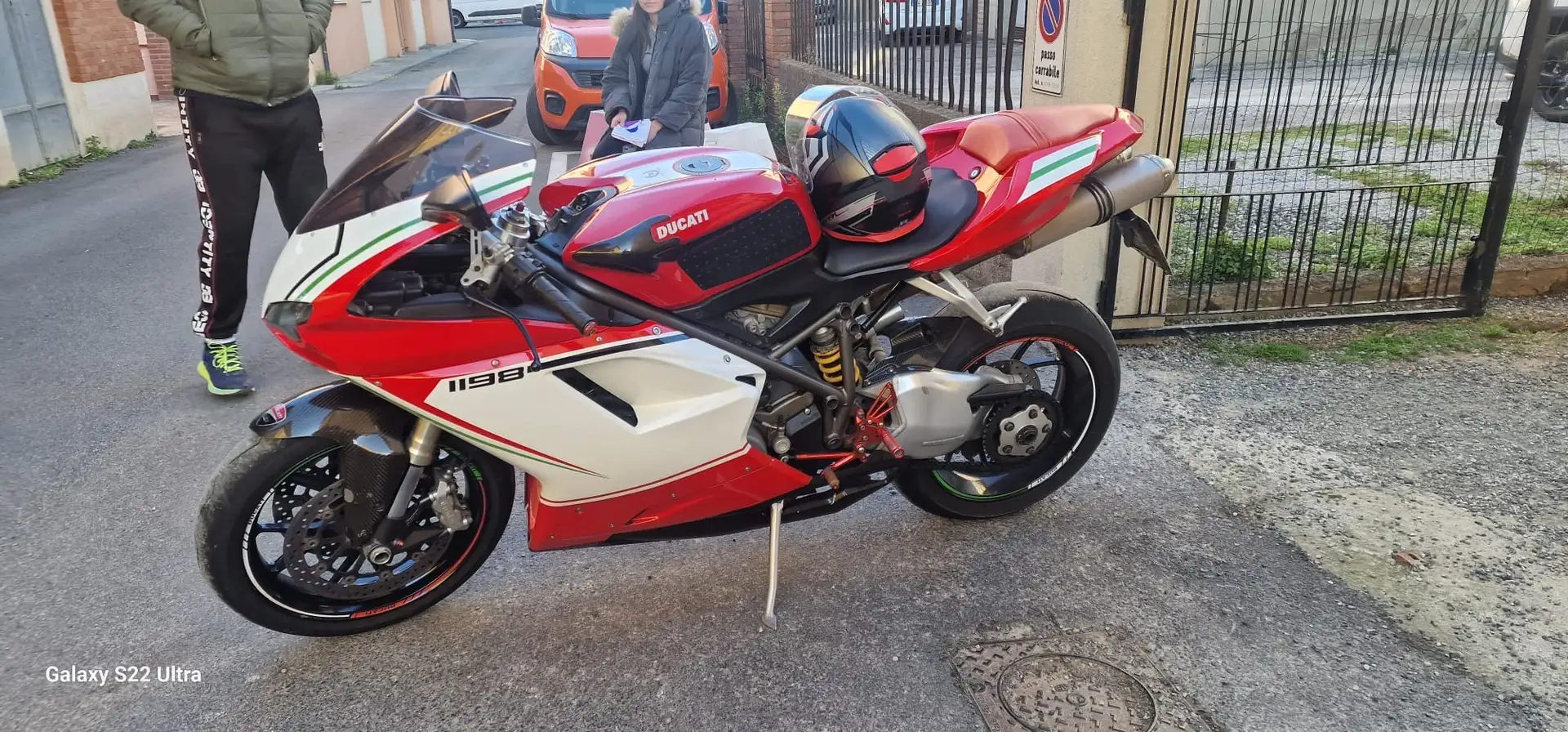 Ducati 848 evo - 2