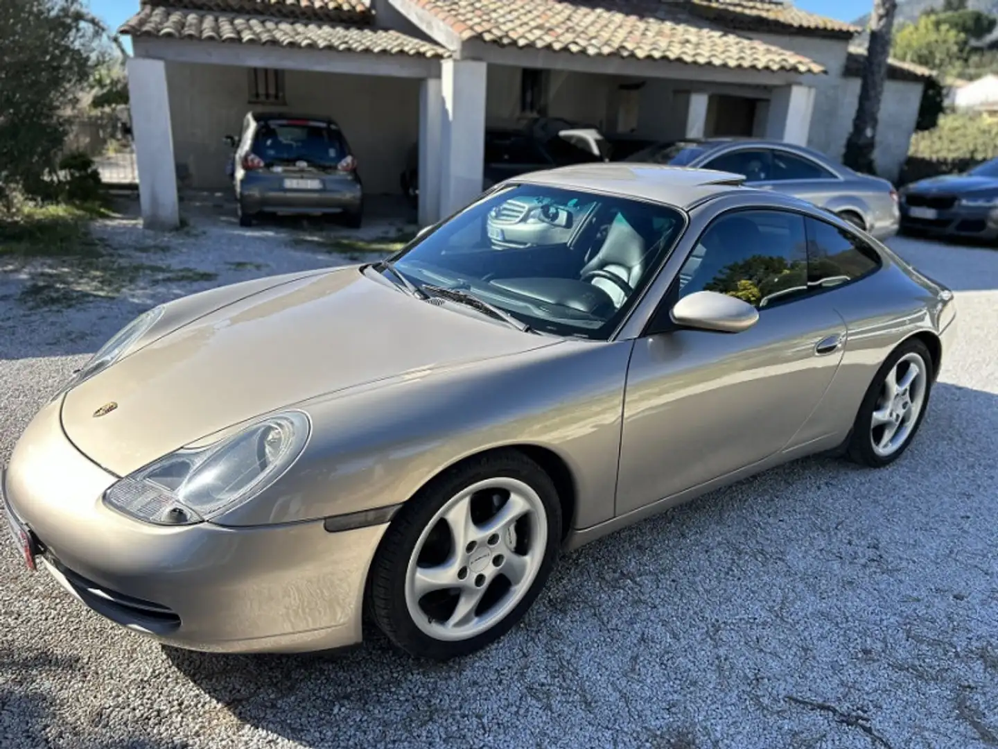 Porsche 911 (996) 300CH CARRERA 4 BV6 Beige - 1