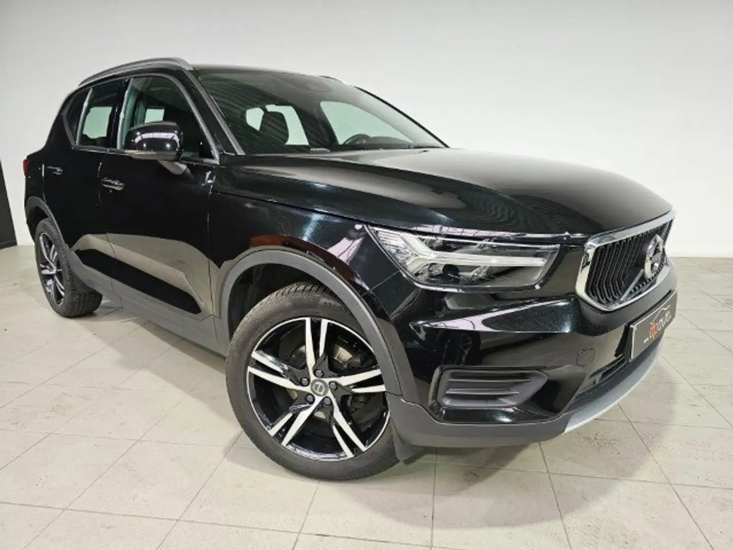 Volvo XC40 1.5 T3 Inscription Чорний - 1